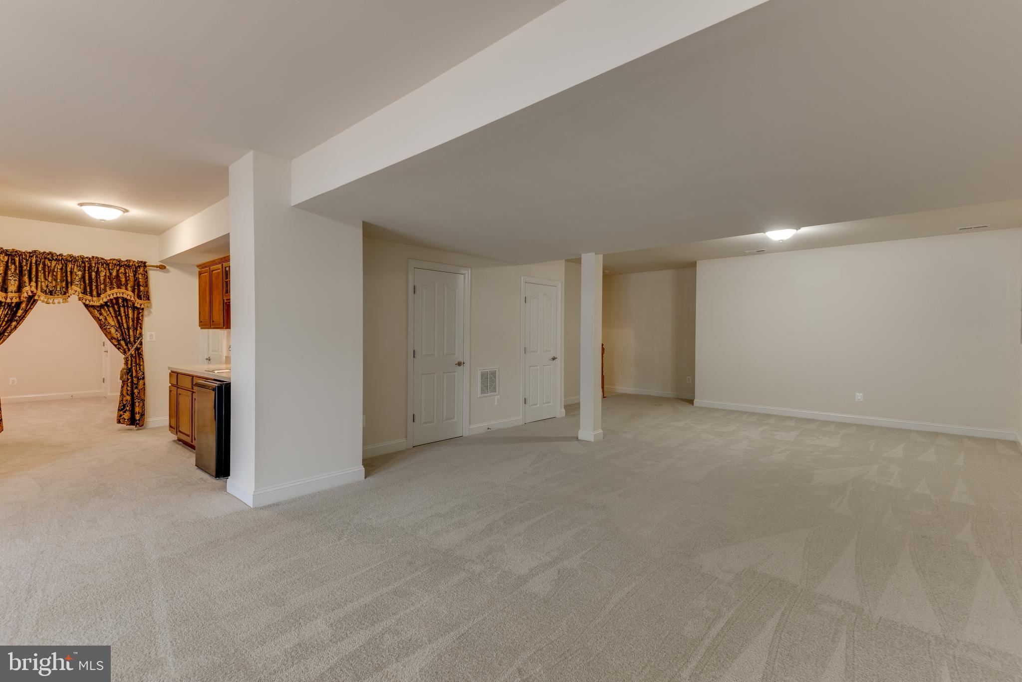 LEONARDS GRANT - Residential