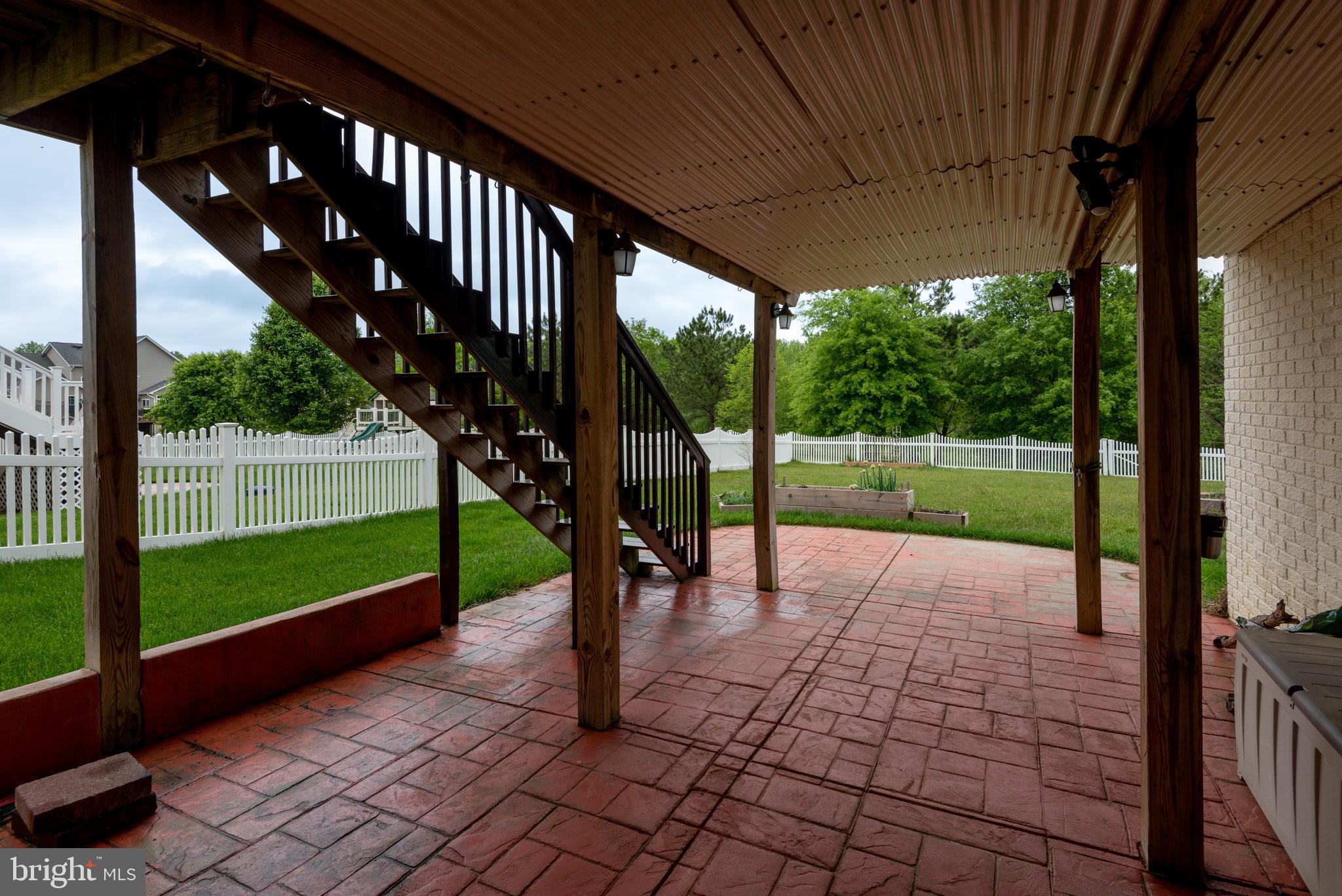 LEONARDS GRANT - Residential