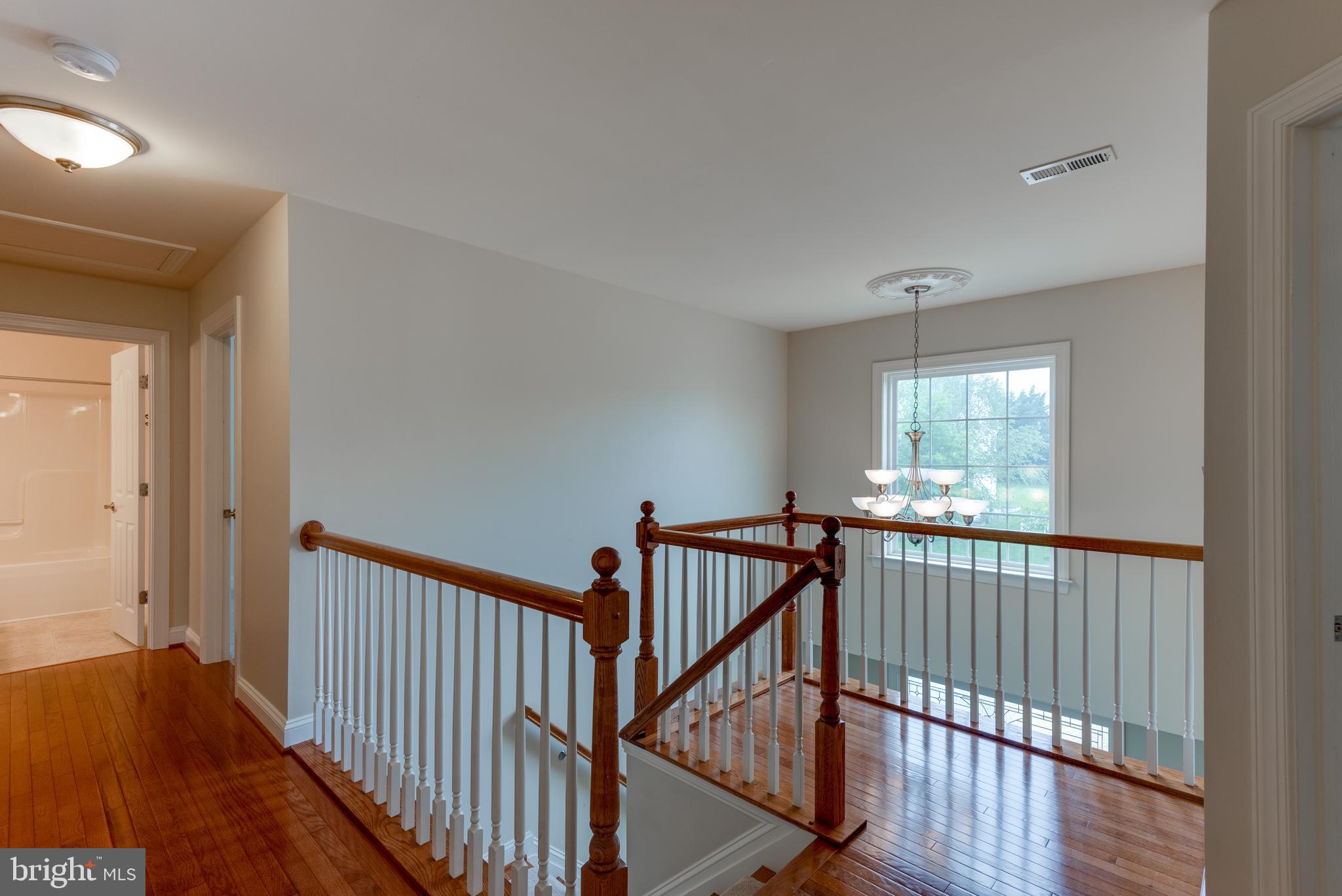 LEONARDS GRANT - Residential