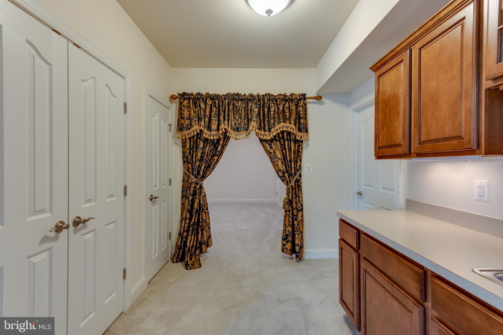 LEONARDS GRANT - Residential