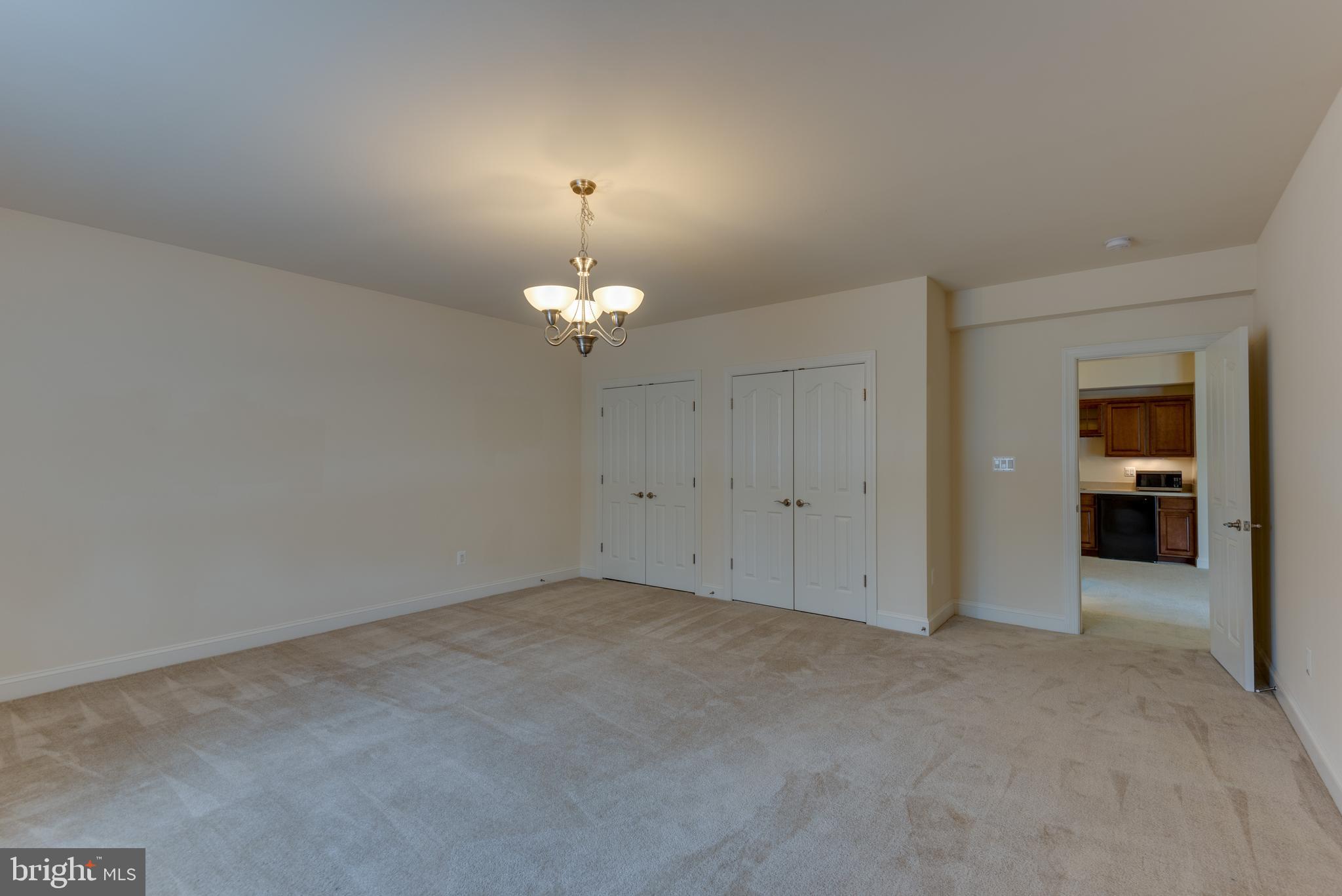 LEONARDS GRANT - Residential