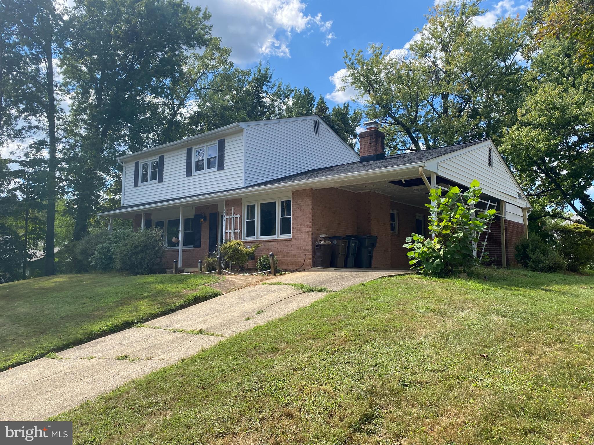 GLENORA HILLS - Residential