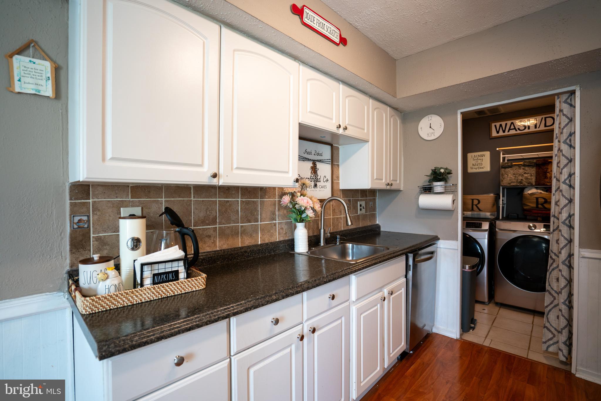 GREEN MEADOWS - Residential