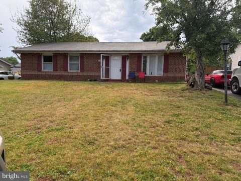Photo of 805 N Amelia Street, STERLING, VA 20164 (MLS # VALO2125852)