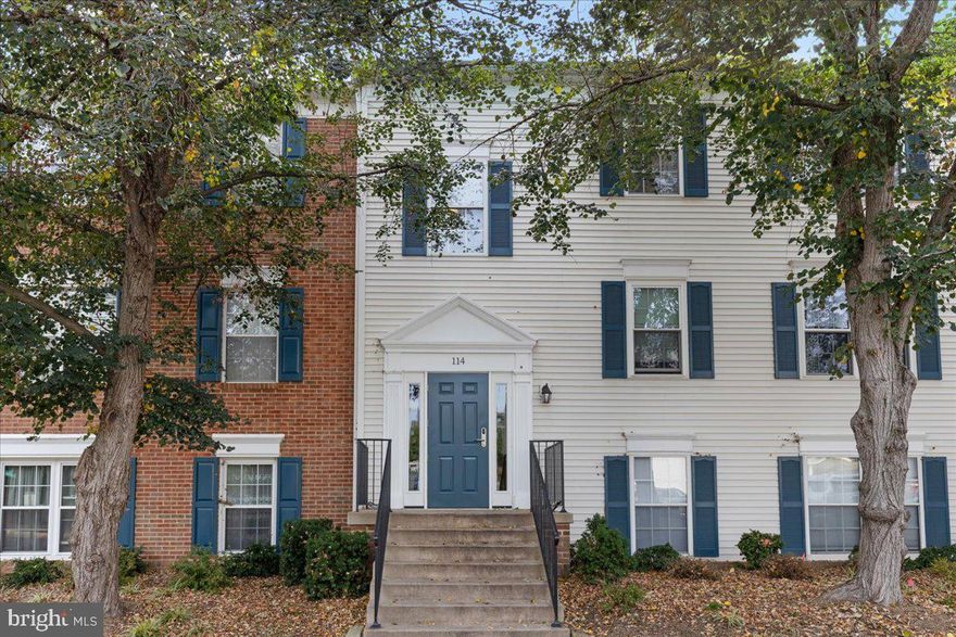 Perched on the top level and spanning nearly 1,000 square feet, this two bedroom, two bathroom condo is brimming with natural light and timeless charm. Soaring 10 foot ceilings create an airy, open feel, while LVP floors flow seamlessly throughout. The living room boasts dramatic vaulted ceilings and a recently replaced skylight that fills the space with sunshine, while a cozy wood burning fireplace with a slate hearth and built in screen adds warmth and ambiance. Just beyond, a spacious dining room comfortably seats eight, making it perfect for both everyday meals and festive gatherings. A cheerful bonus sunroom with wall to wall windows extends the living space and is an ideal spot for an indoor garden, home office, reading nook, or creative studio.

The European country inspired kitchen was fully renovated in 2022 with cherry wood cabinetry, special select granite counters, a custom tile backsplash, a bumped up ceiling with stylish pendant lighting, and updated sink and fixtures. It shines with a high end black stainless steel refrigerator (2024) plus a brand new electric glass cooktop range and dishwasher (Sept 2025).

Both bedrooms are generously sized, offering comfort and privacy, and the bathrooms have been tastefully refreshed; fully renovated in 2021 with new vanities, flooring, toilets, and fixtures. The entire home was painted throughout in 2022. A new high efficiency HVAC system was installed in 2025, offering peace of mind for years to come.

Ideally located just minutes from vibrant downtown Leesburg, you will have a wealth of dining, shopping, and nightlife options at your fingertips. Outdoor enthusiasts will love the nearby playground, scenic walking trails, community pool, and direct access to the W&OD Trail. With major commuter routes close at hand, this home balances peaceful living with unbeatable convenience. Water and sewer are included in the condo fees, making life here even easier.