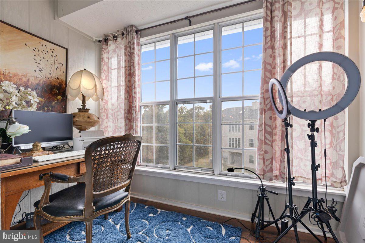 FOX CHAPEL AT TUDOR KNOLLS - Residential