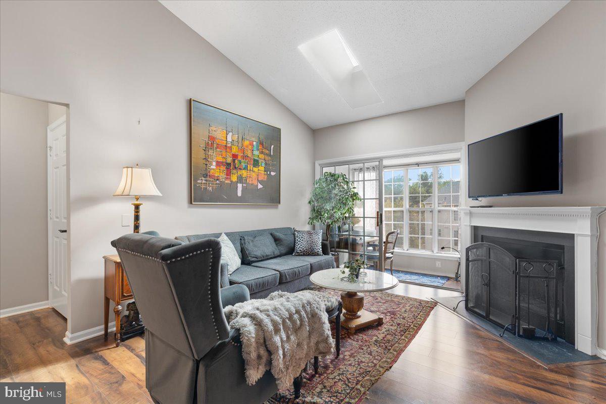 FOX CHAPEL AT TUDOR KNOLLS - Residential