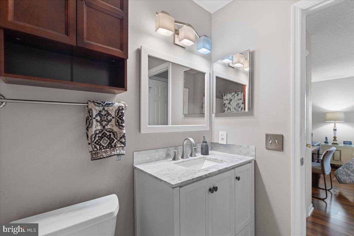 FOX CHAPEL AT TUDOR KNOLLS - Residential