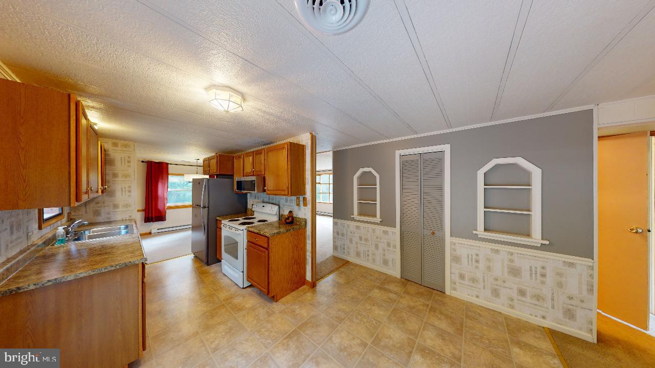 SUNRISE HEIGHTS - Residential