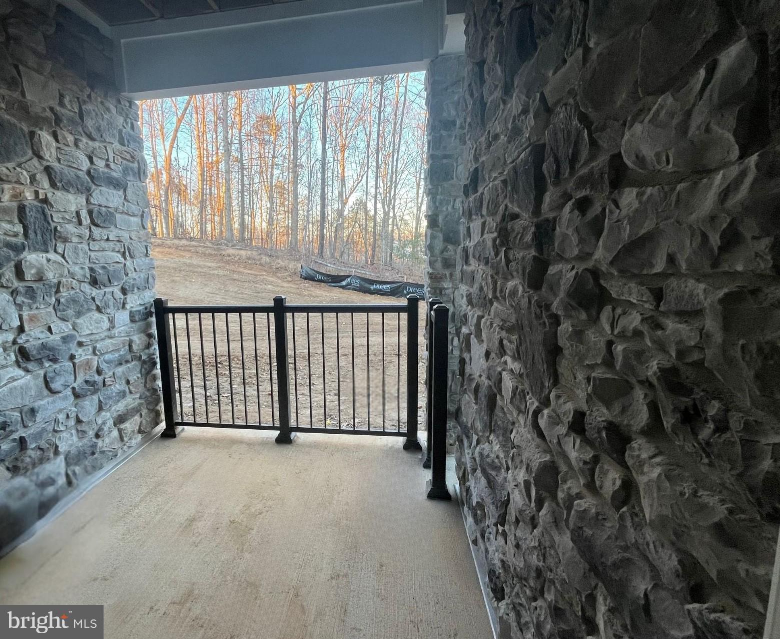 EMBREY MILL - Residential