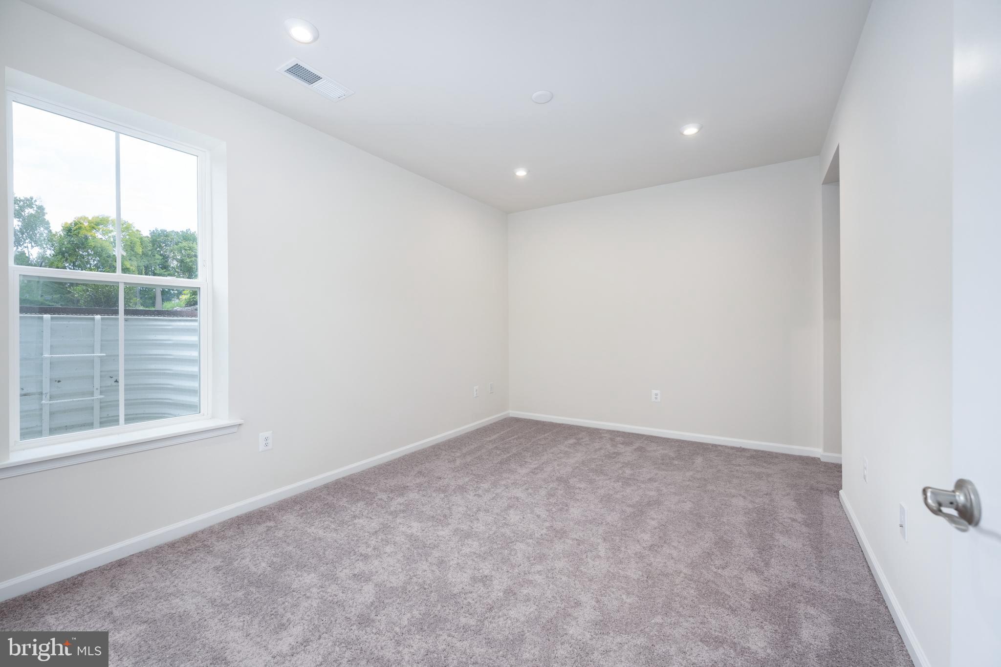 EMBREY MILL - Residential