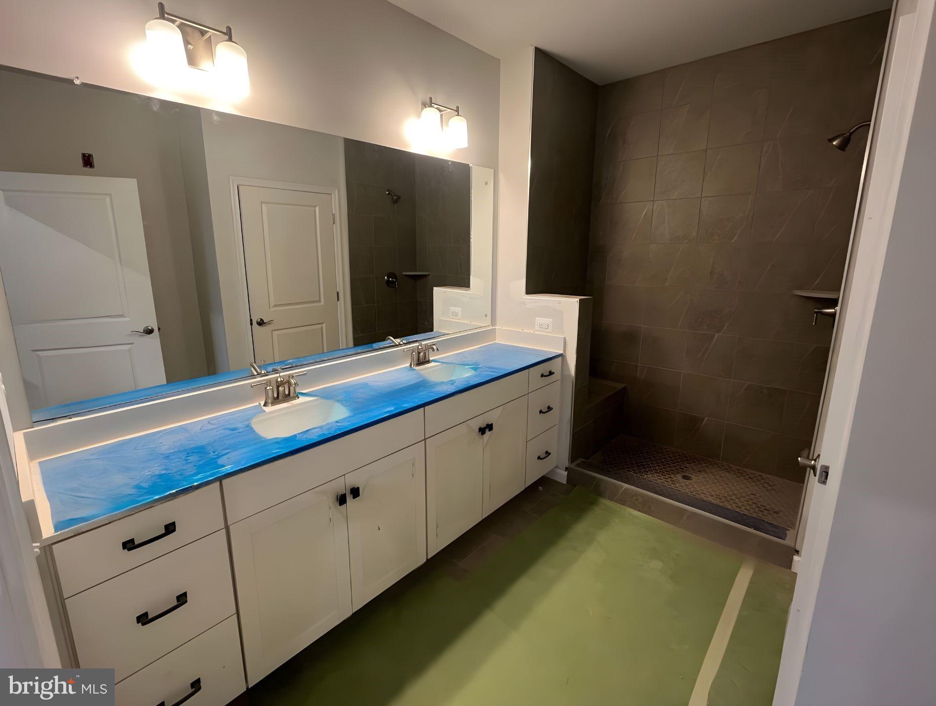 EMBREY MILL - Residential