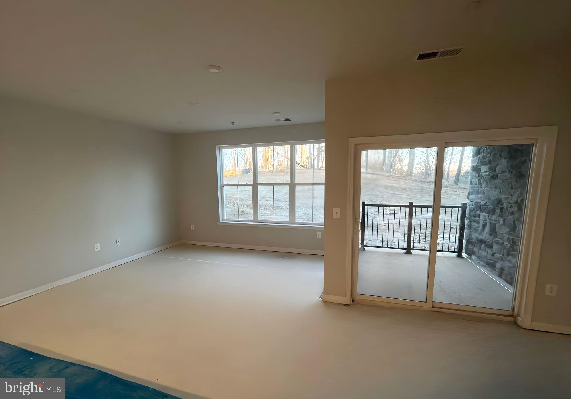 EMBREY MILL - Residential