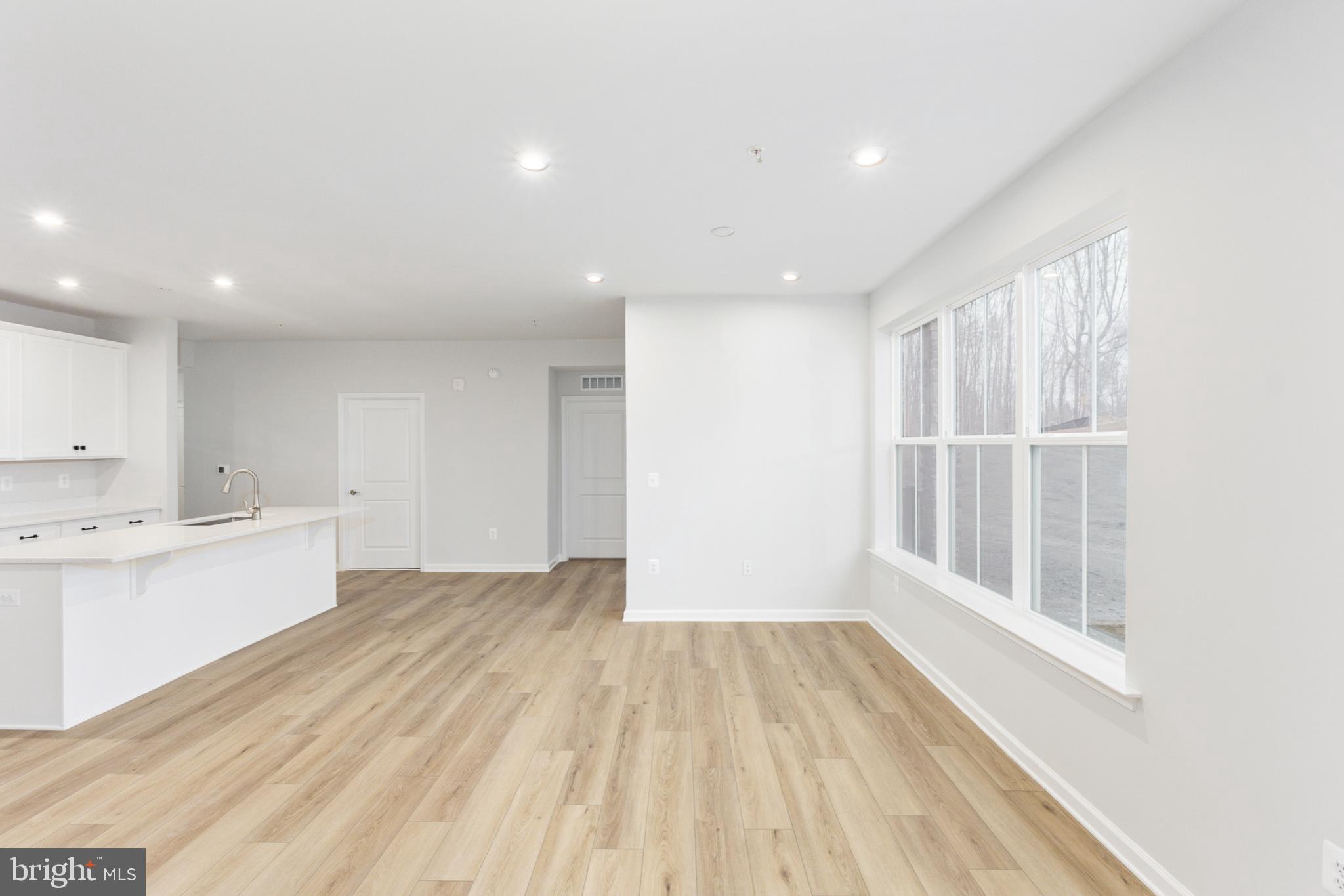 EMBREY MILL - Residential