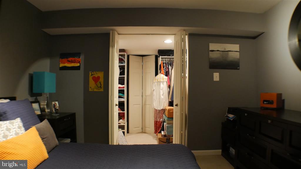 RACEWAY FARMS - Residential Lease