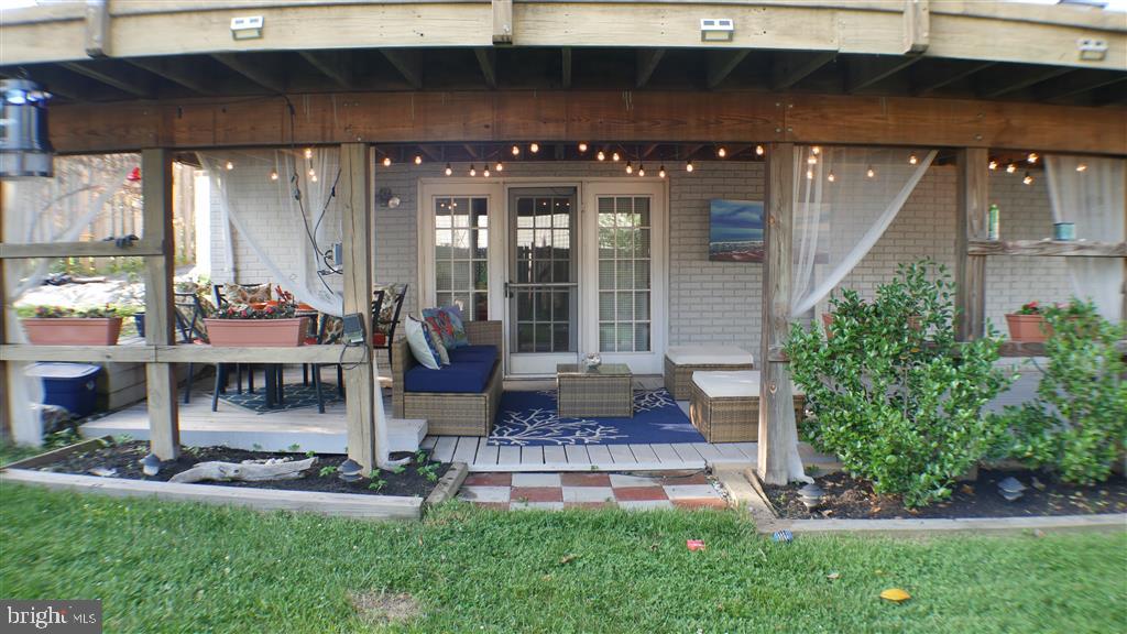 RACEWAY FARMS - Residential Lease