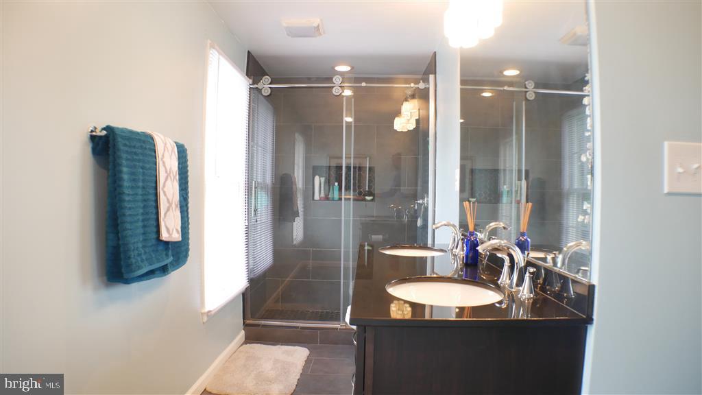 RACEWAY FARMS - Residential Lease