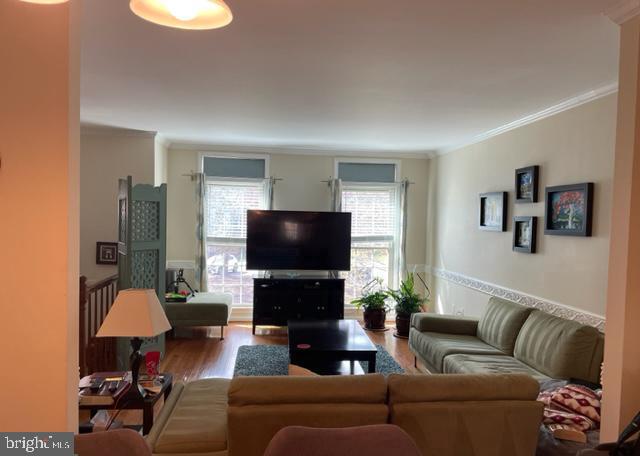 8023 TANWORTH COURT