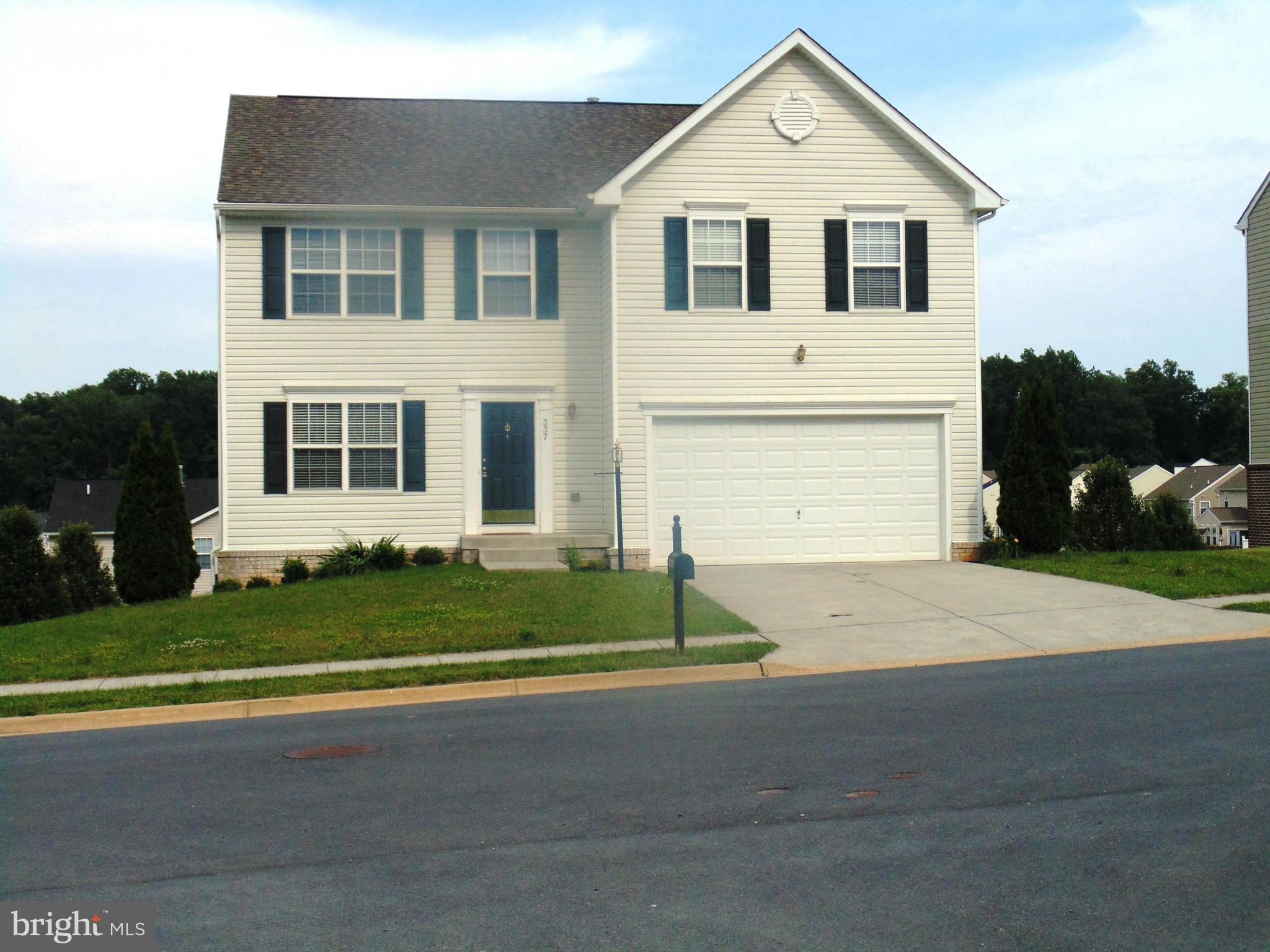 THE GALLERY - Residential Lease