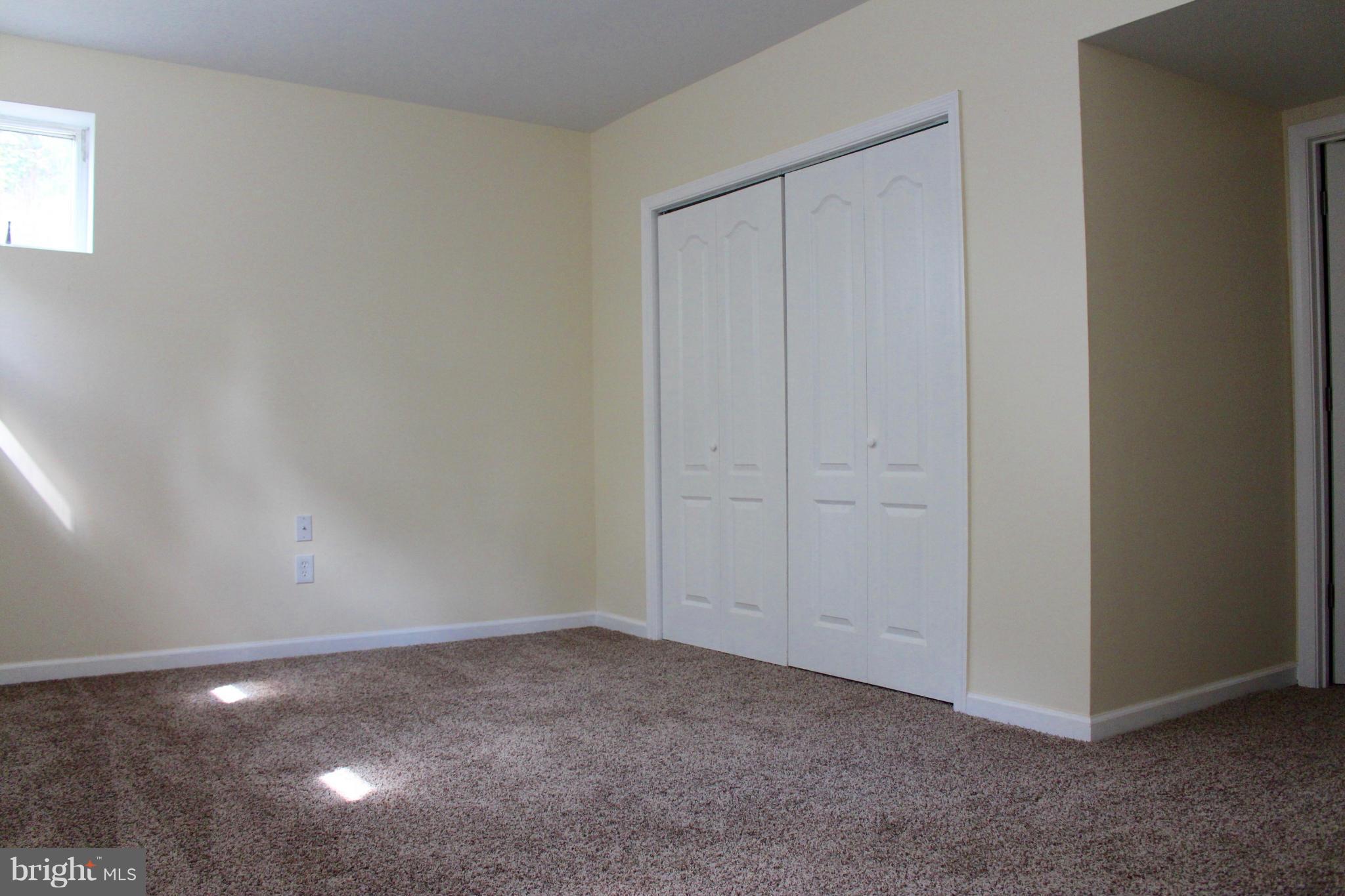 LARCHMONT - Residential