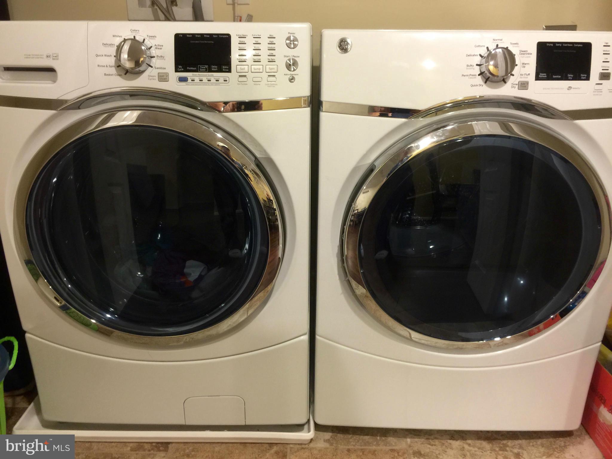 LARCHMONT - Residential