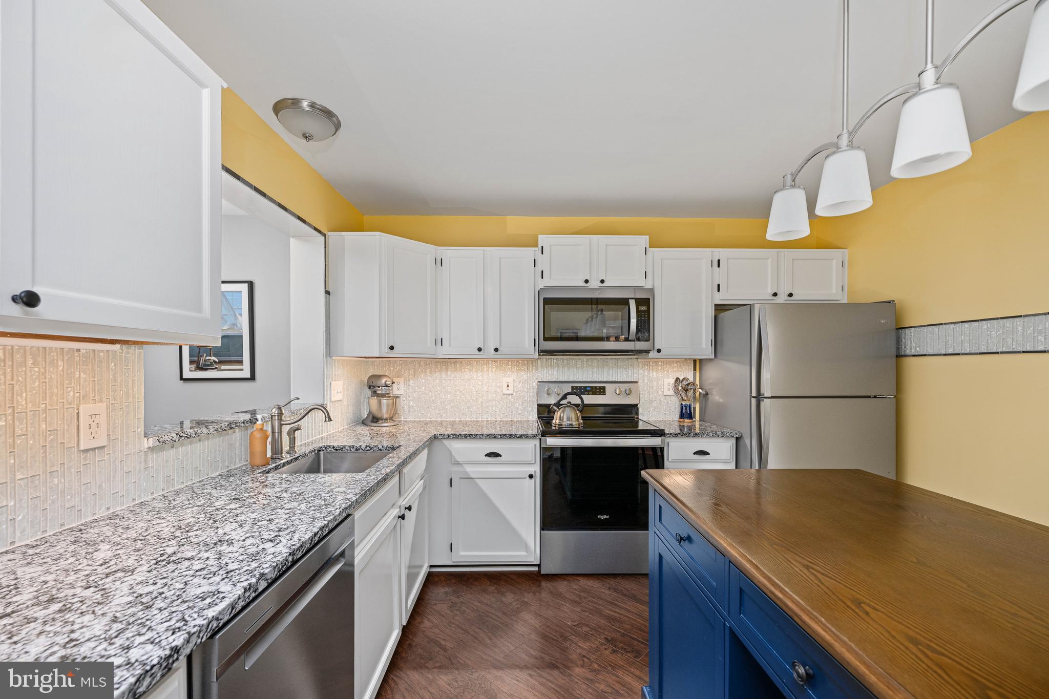 787 GENERAL WALLACE COURT