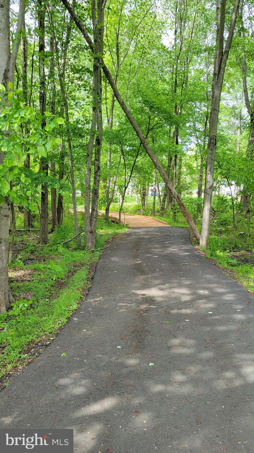 BROOKSIDE - Residential