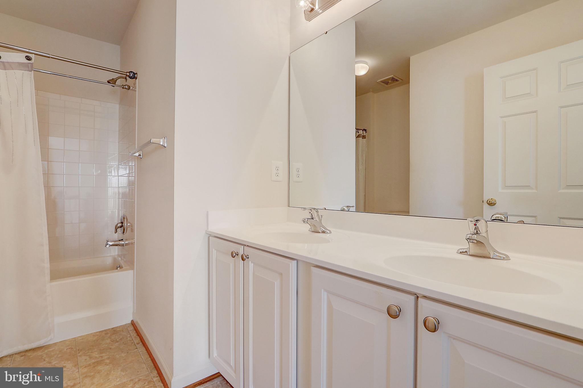 BROOKSIDE - Residential