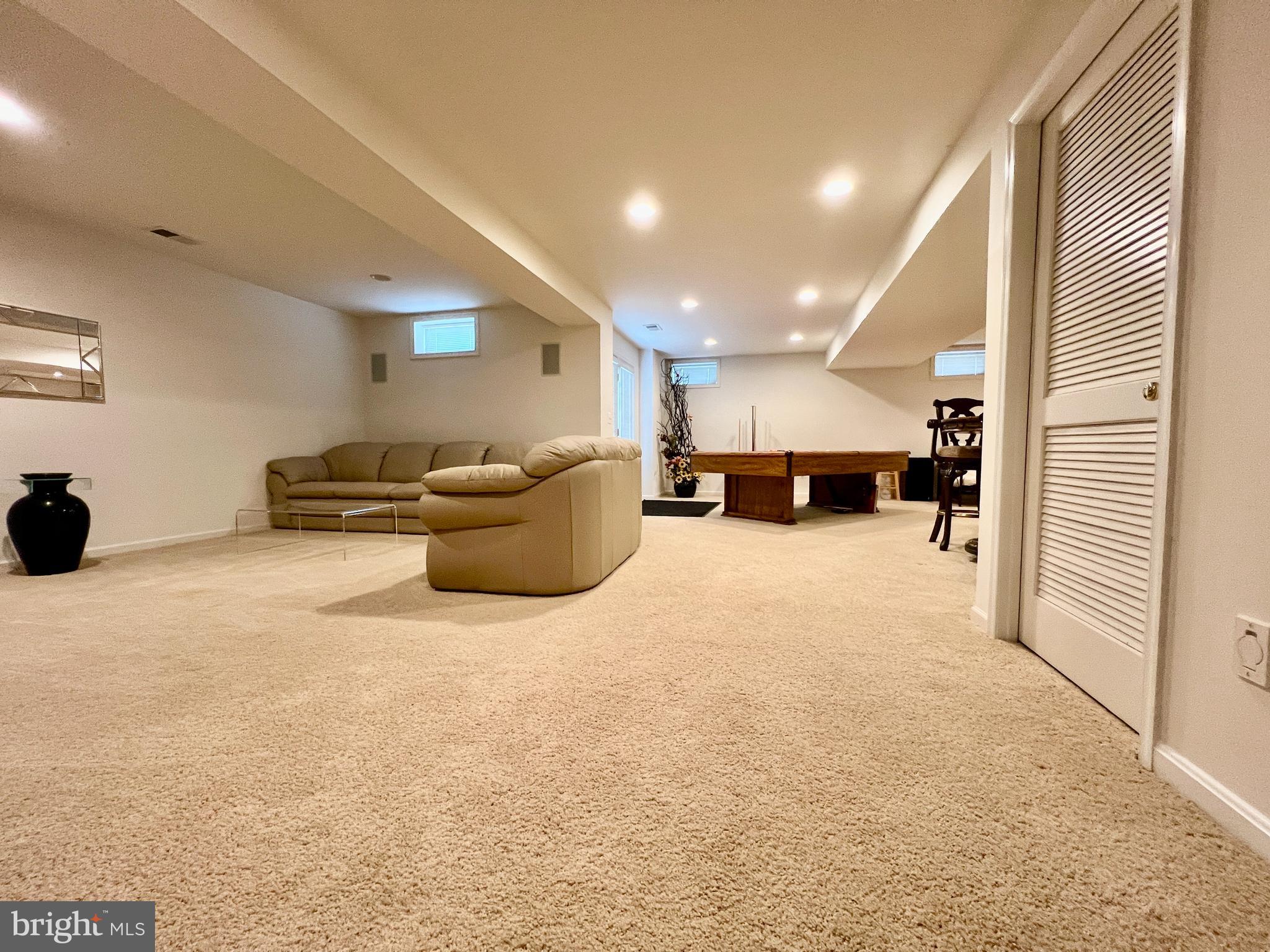 BROOKSIDE - Residential