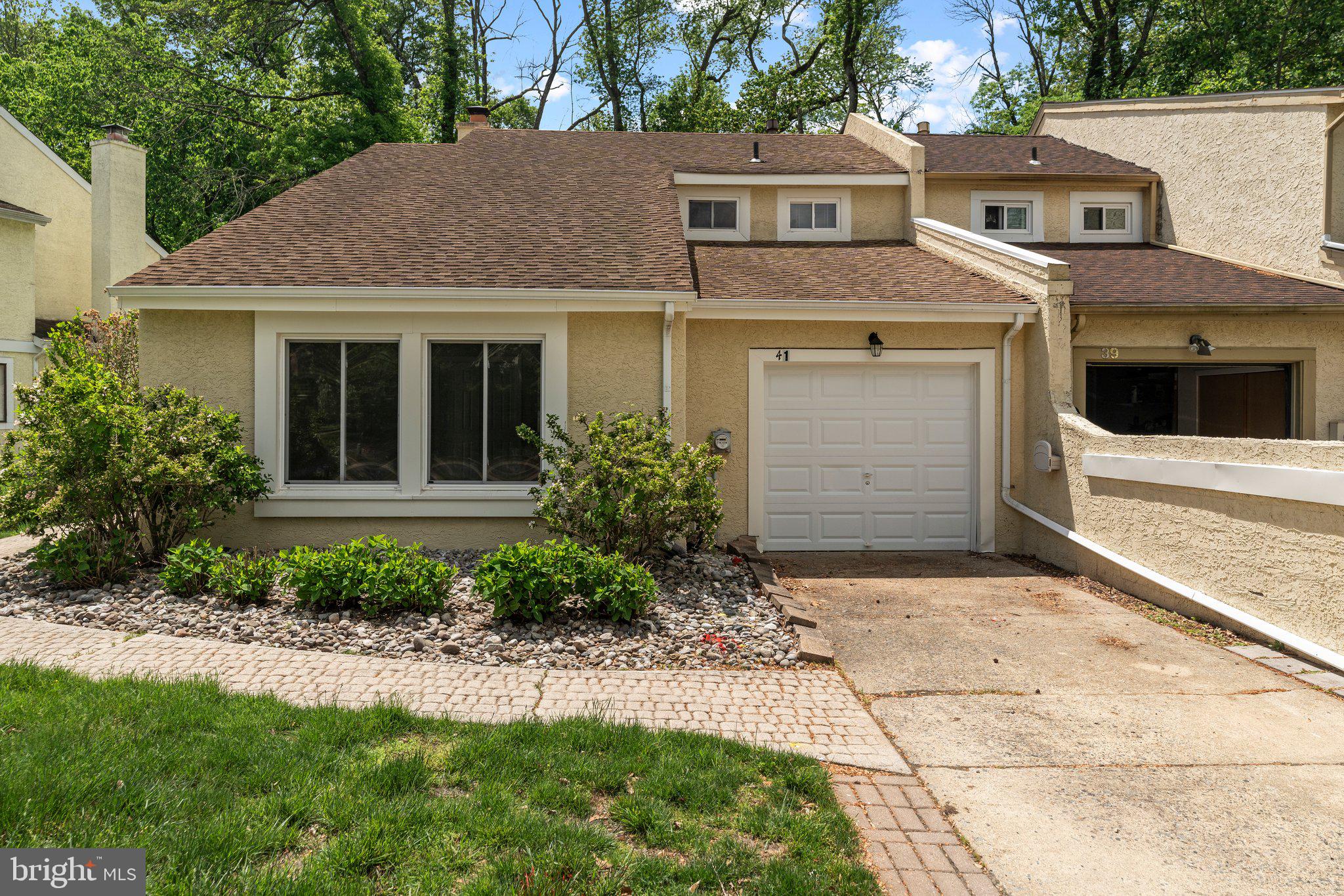 41 PEREGRINE DRIVE