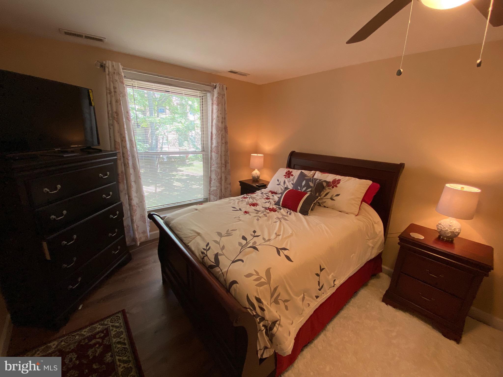 Beautifully Renovated & Spacious 1-Bedroom Condo – Prime Location!
Available Unfurnished for $1,950/month or Furnished for $2,050/month
Includes TWO Parking Spaces
OPEN HOUSE: Sunday, June 22nd | 11:00 AM – 3:00 PM
Come take a tour and see everything this beautiful condo and community have to offer!
During the open house, you may park in any numbered spot that is not marked RESERVED.
Fantastic Location!
Located just behind Fairfax Hospital and minutes from I-495 and Route 50. Conveniently situated across the street from a sports park—ideal for an active lifestyle.
Community Amenities:
- Large outdoor swimming pool
- Basketball, tennis, and volleyball courts
- BBQ grills and picnic areas
- Well-maintained grounds
- Party room available for rent
Don't miss this opportunity to live in a beautifully updated home with great amenities and unbeatable access to everything you need!