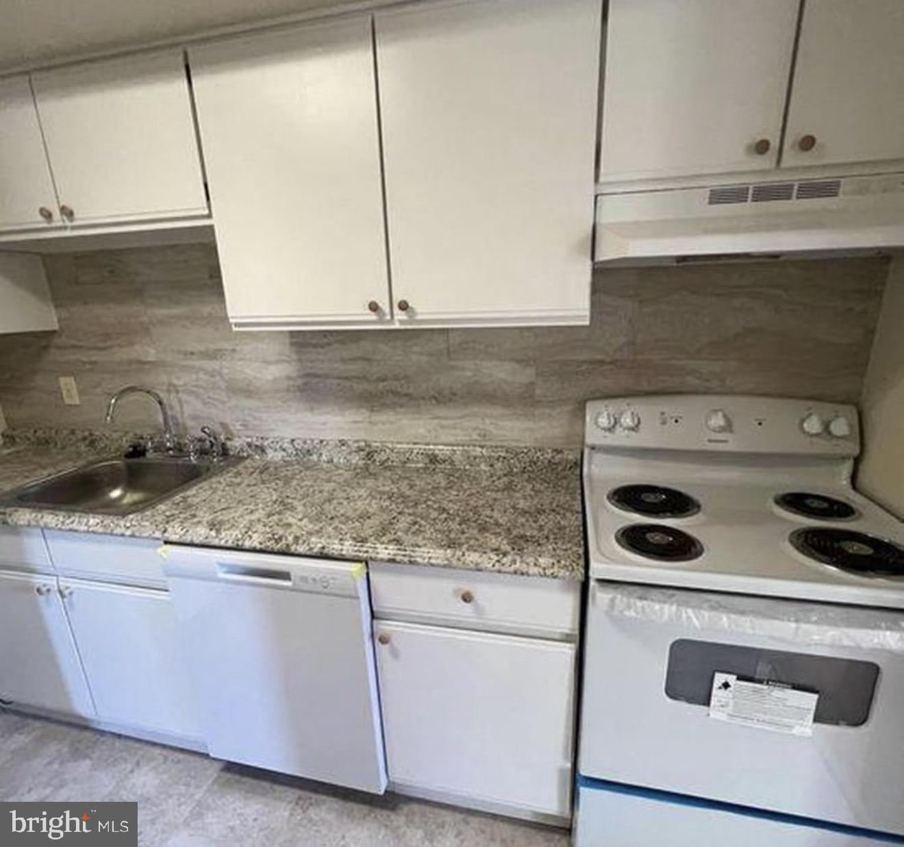 1575 W STREET ROAD 236