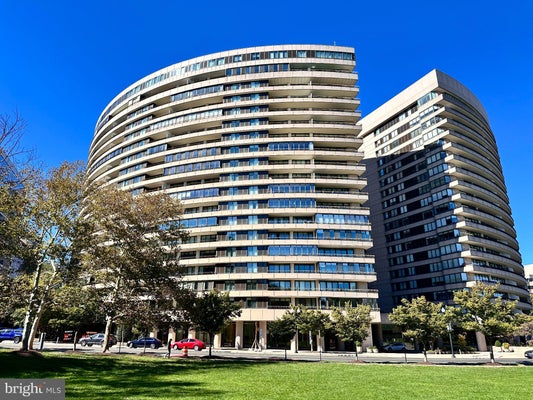 1300 CRYSTAL DR APT 901S, ARLINGTON, VA 22202 - Image ad5d0fd76fd056cc65db36a54ea52b72/2916340290