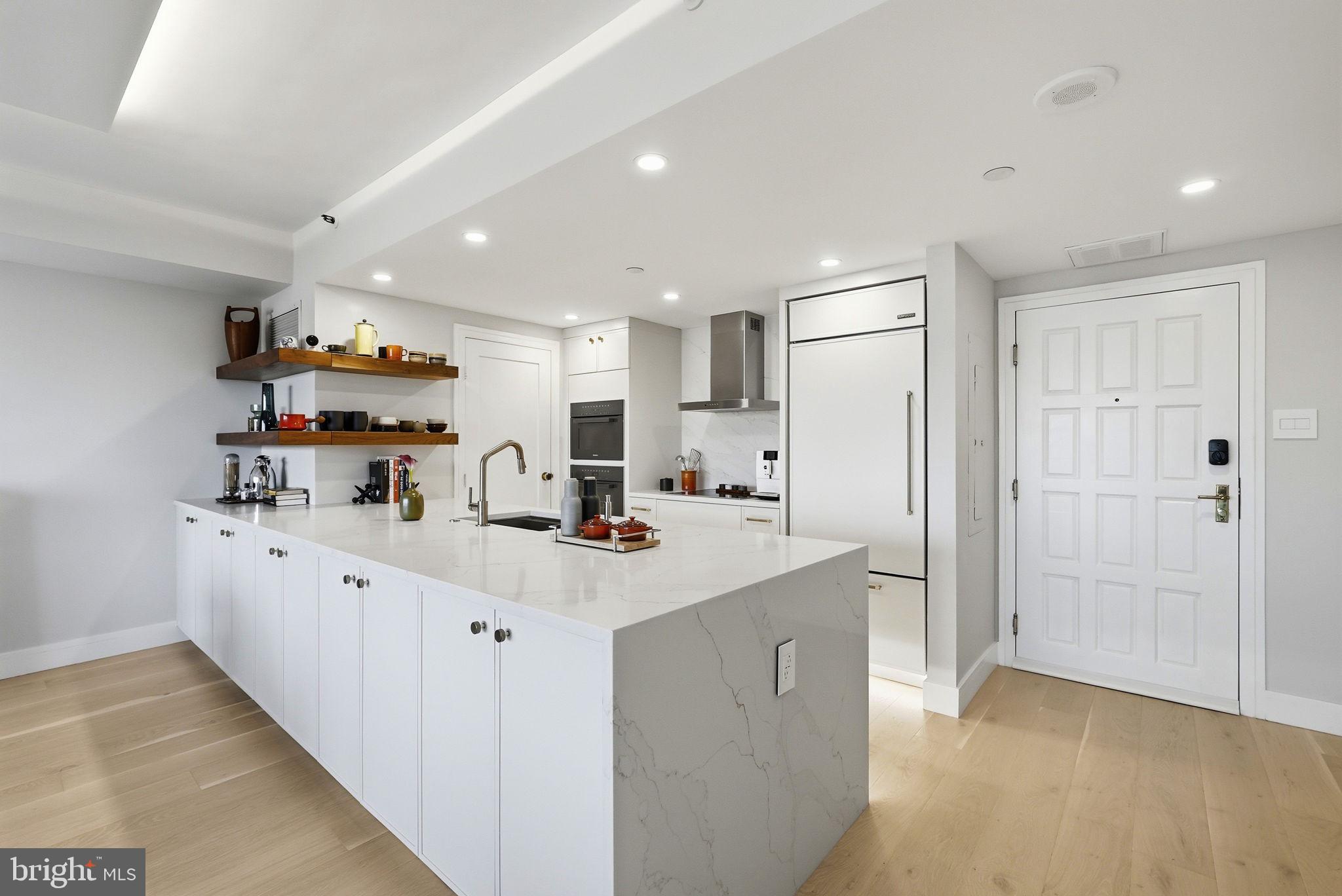 1530 KEY BOULEVARD 324