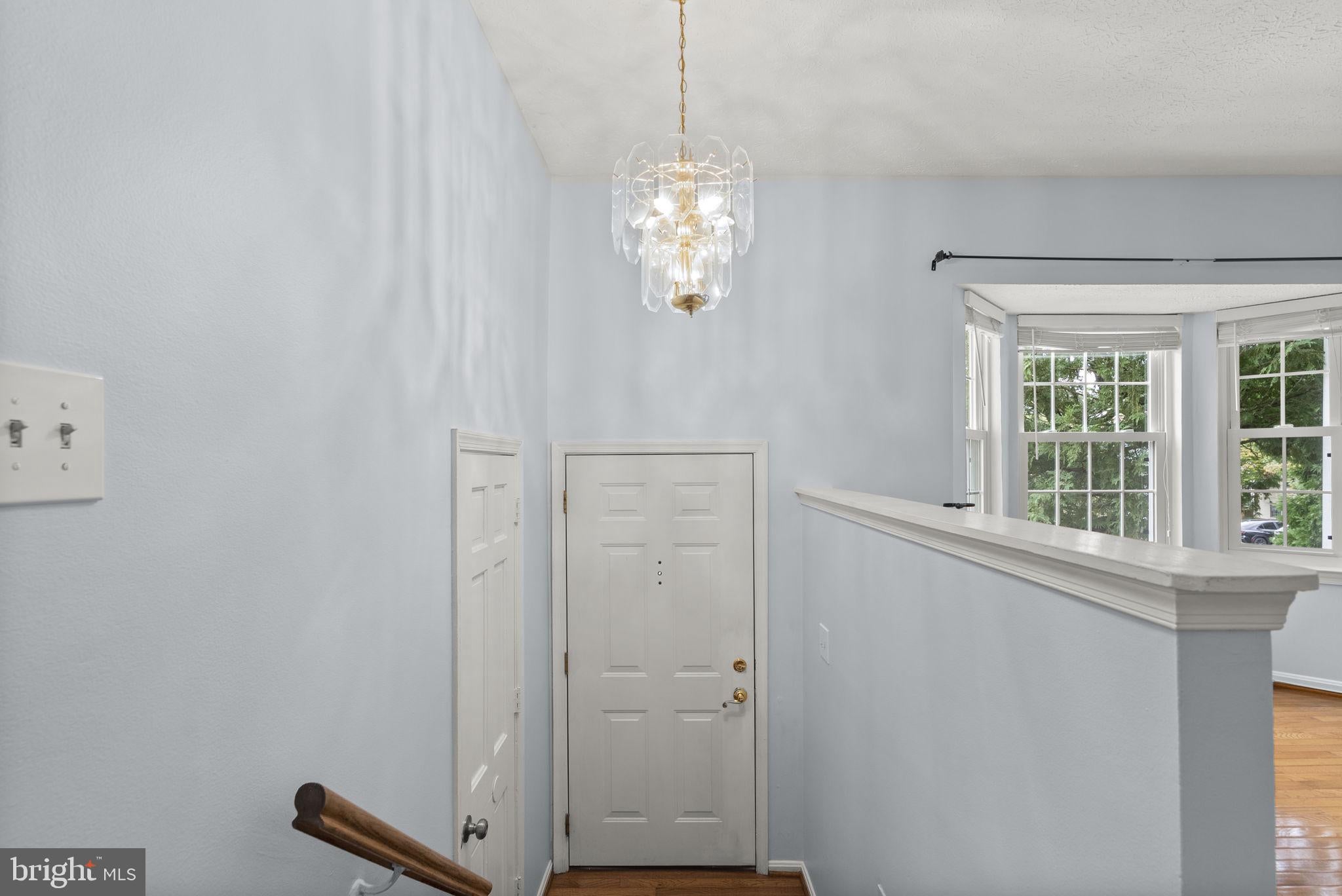 844 BAYRIDGE DRIVE