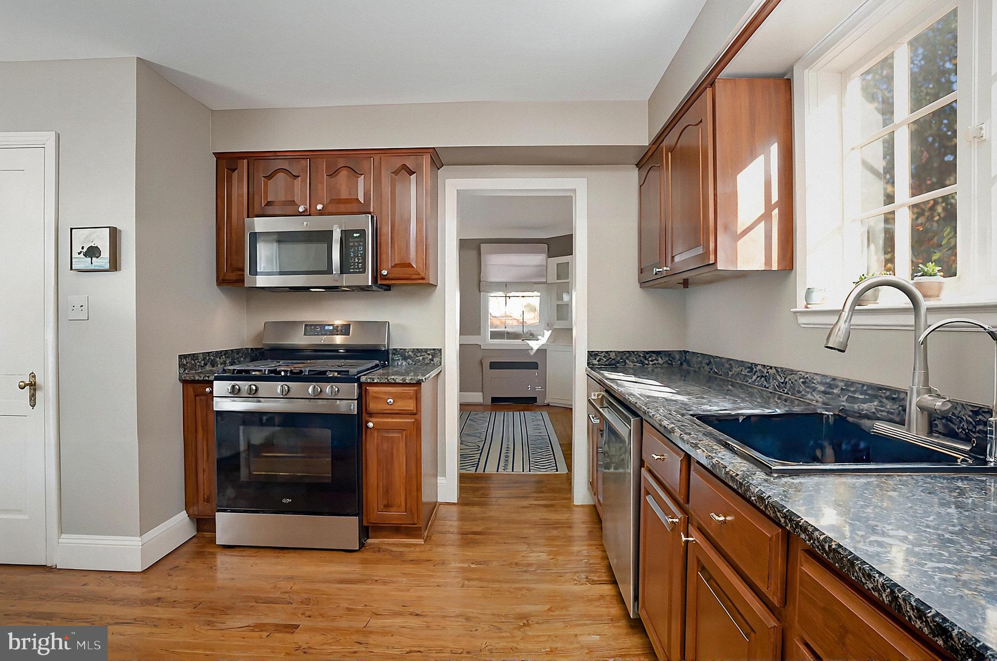 LUTHERVILLE - Residential