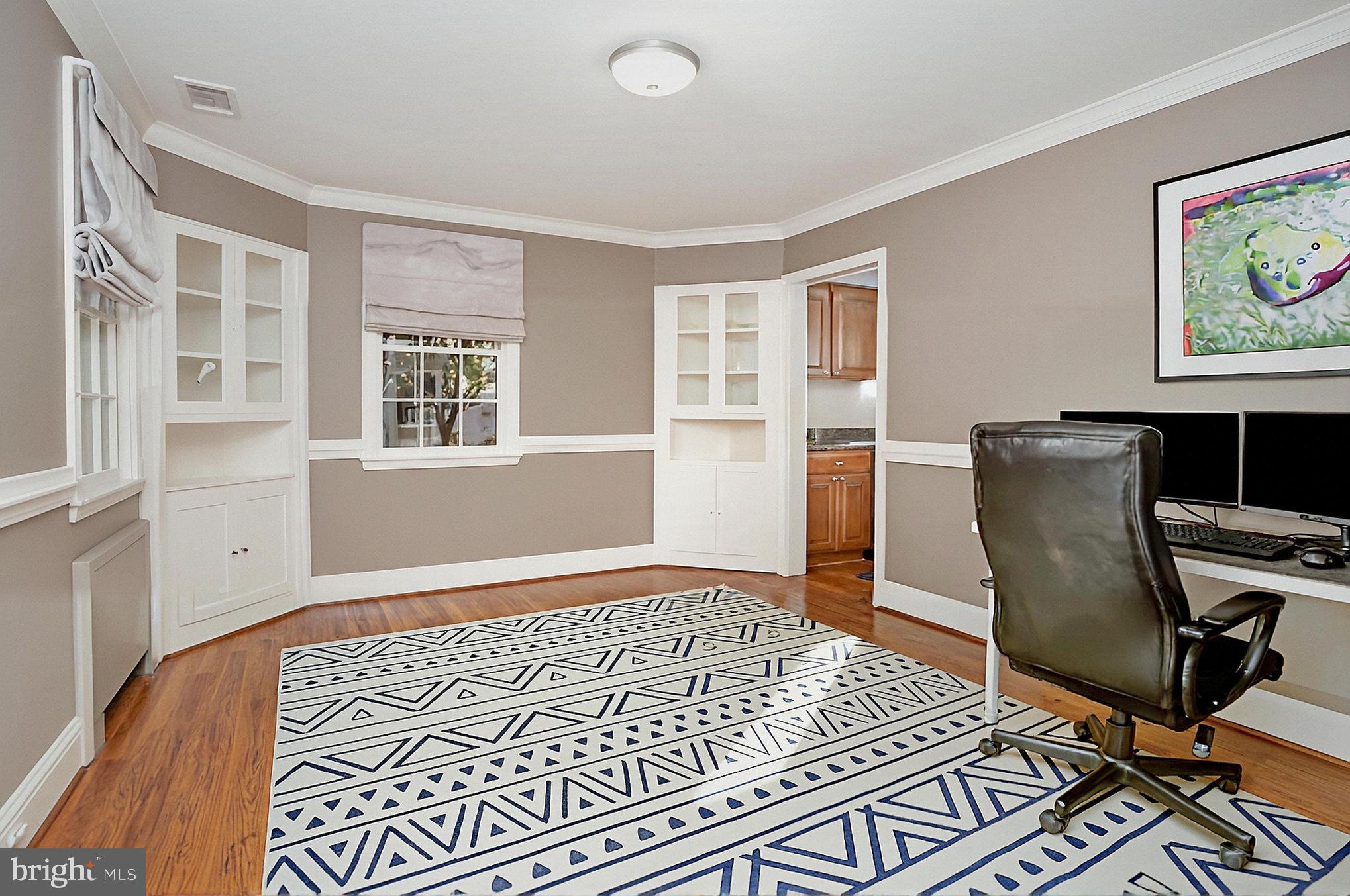 LUTHERVILLE - Residential