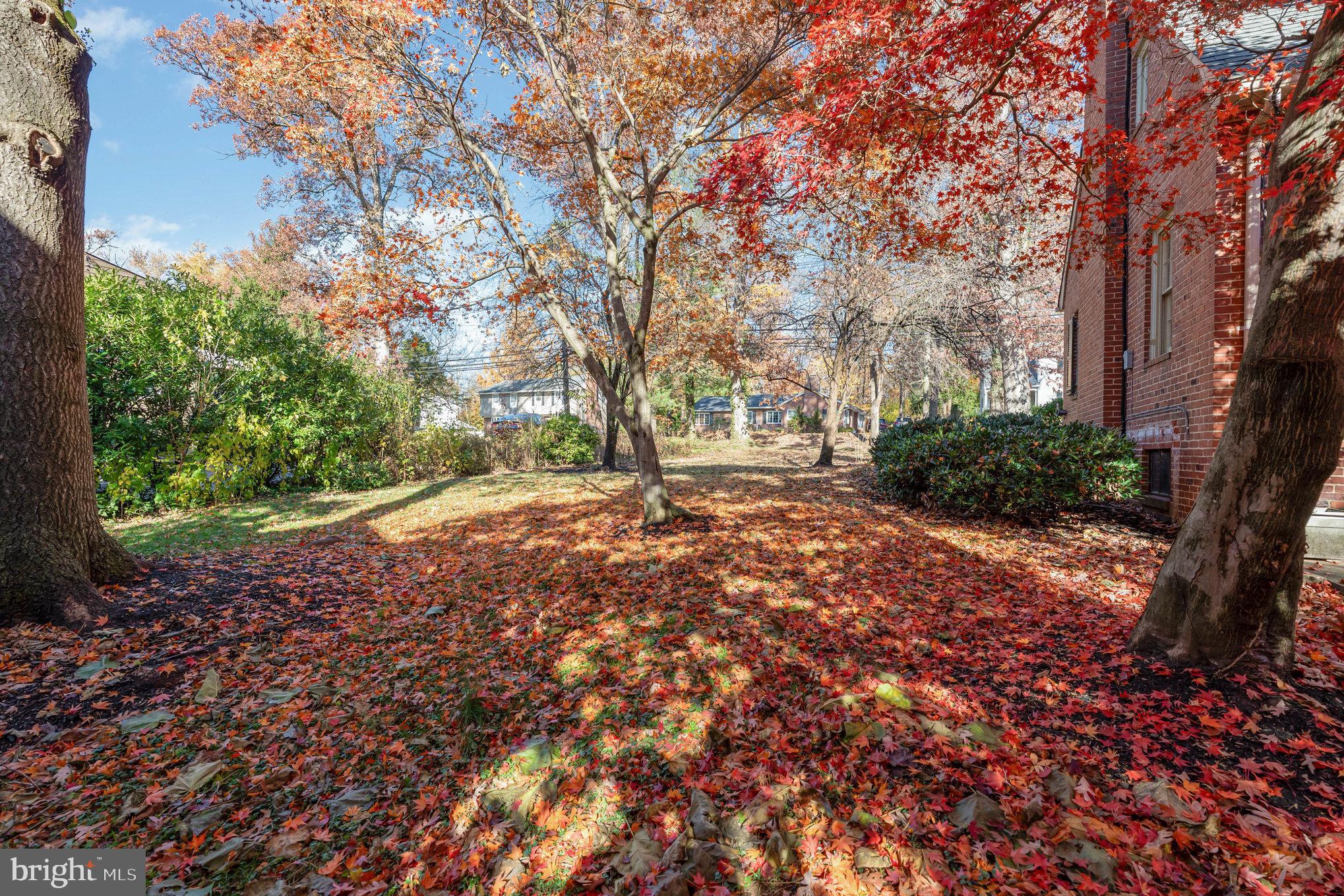 LUTHERVILLE - Residential