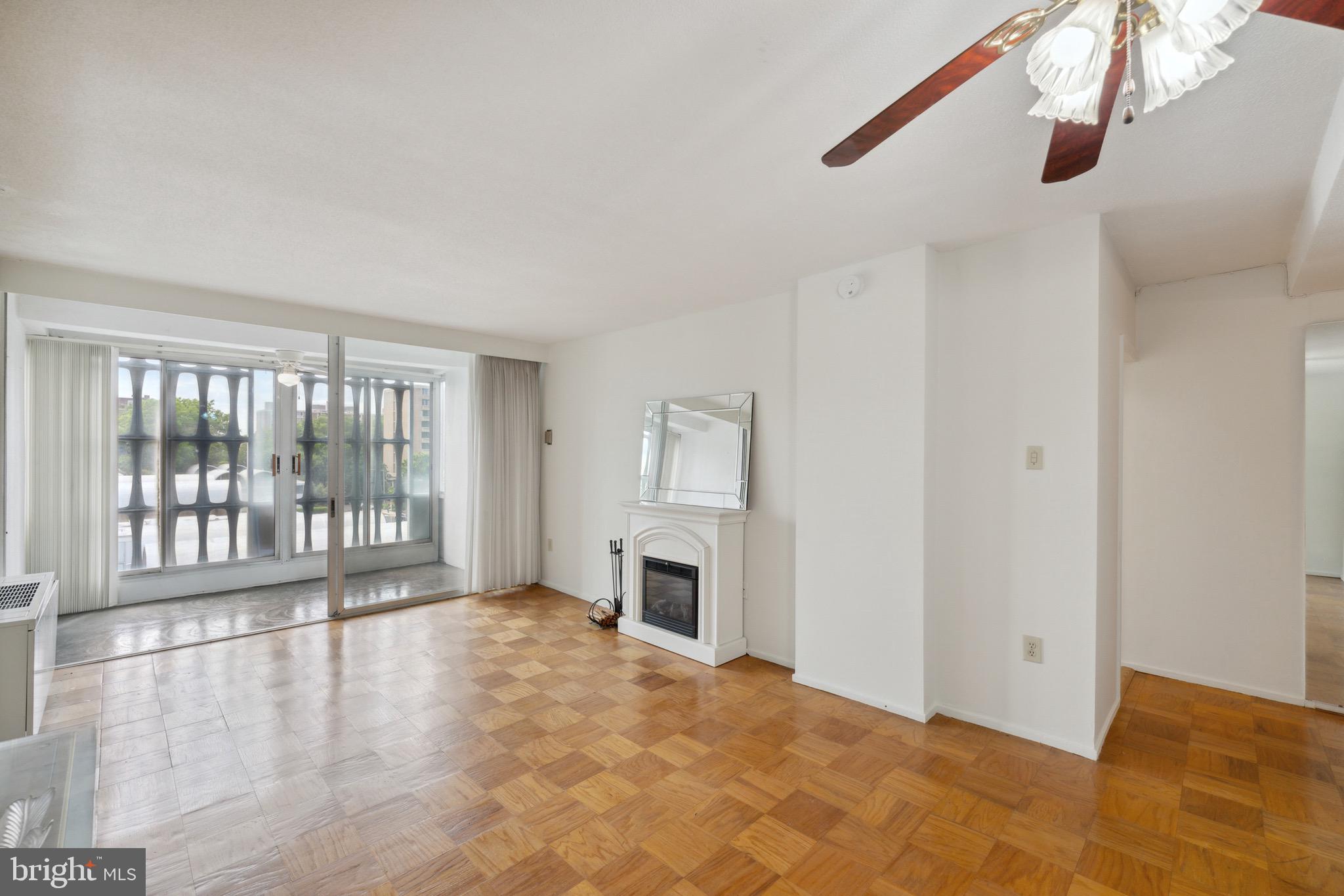 1301 DELAWARE AVENUE SW N403