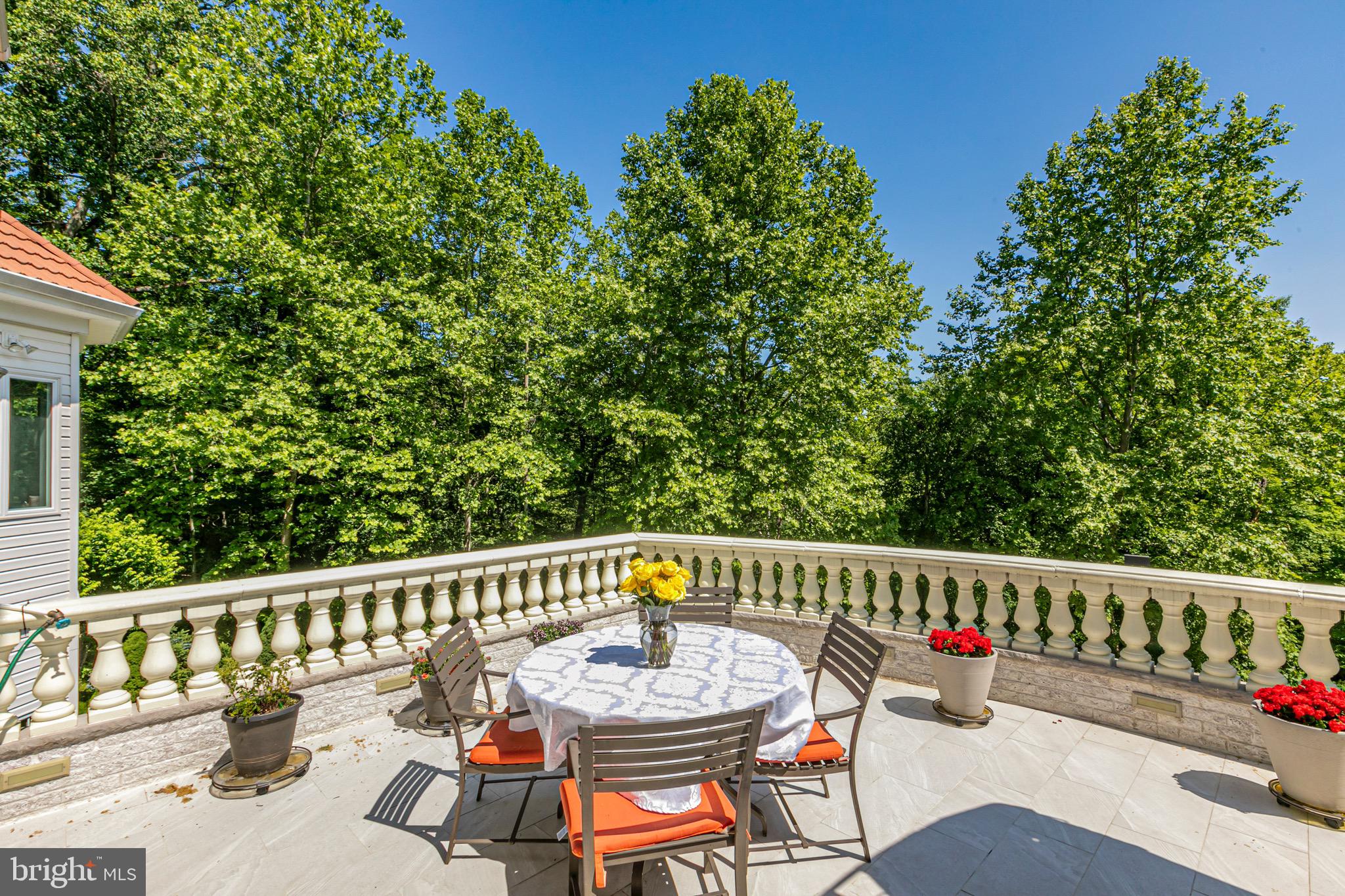 429 WENDOVER DRIVE