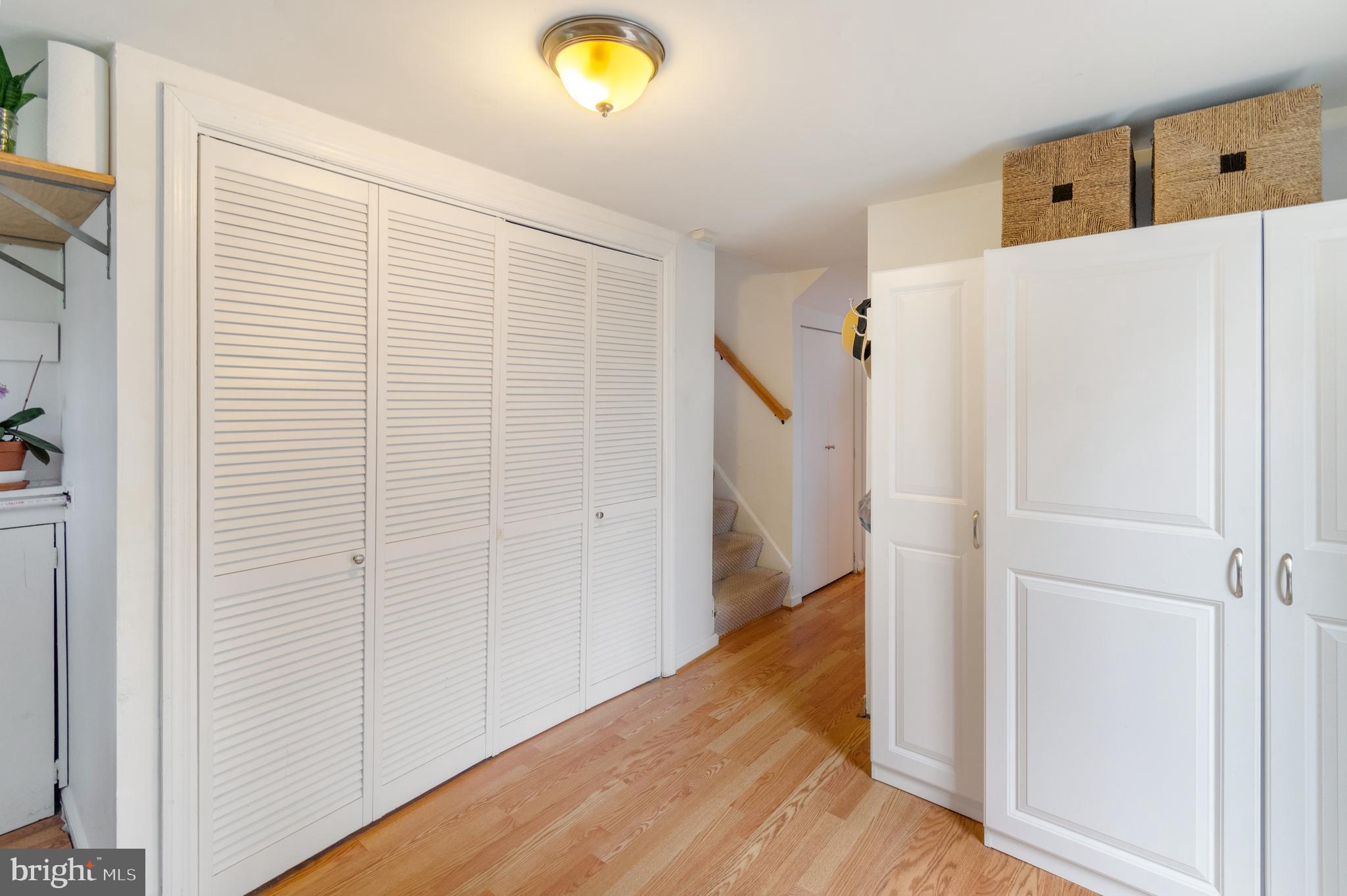 WHEATON WOODS - Residential