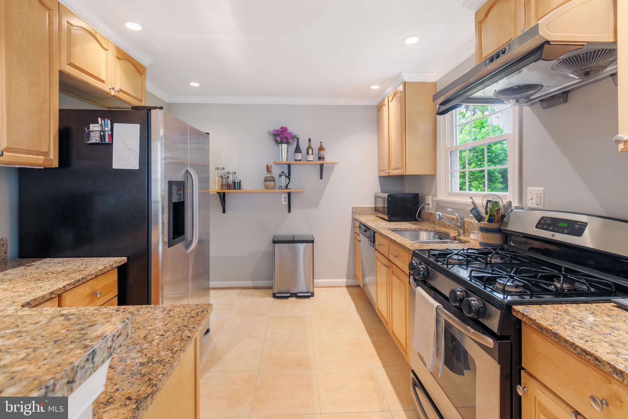 WHEATON WOODS - Residential