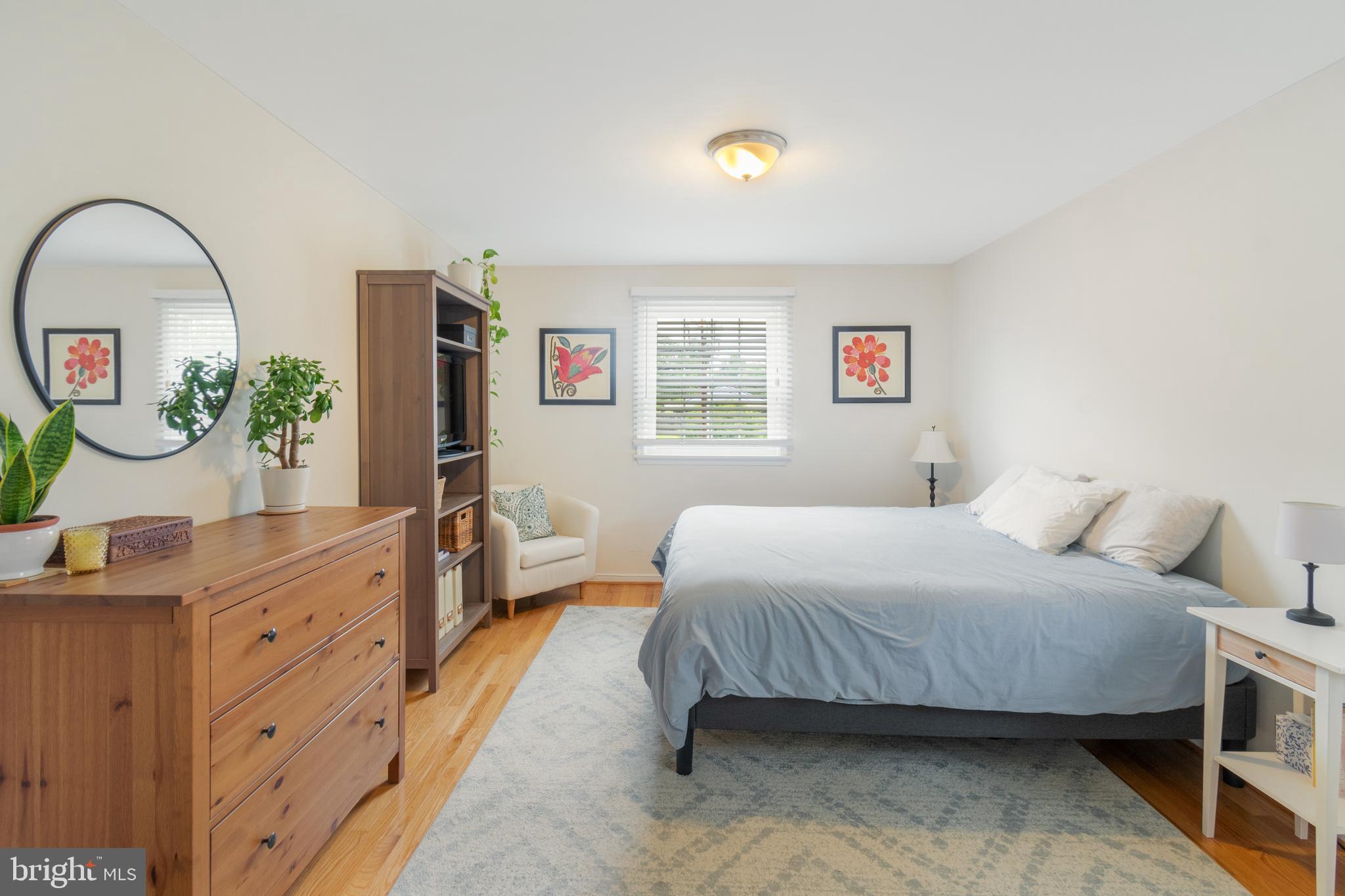 WHEATON WOODS - Residential