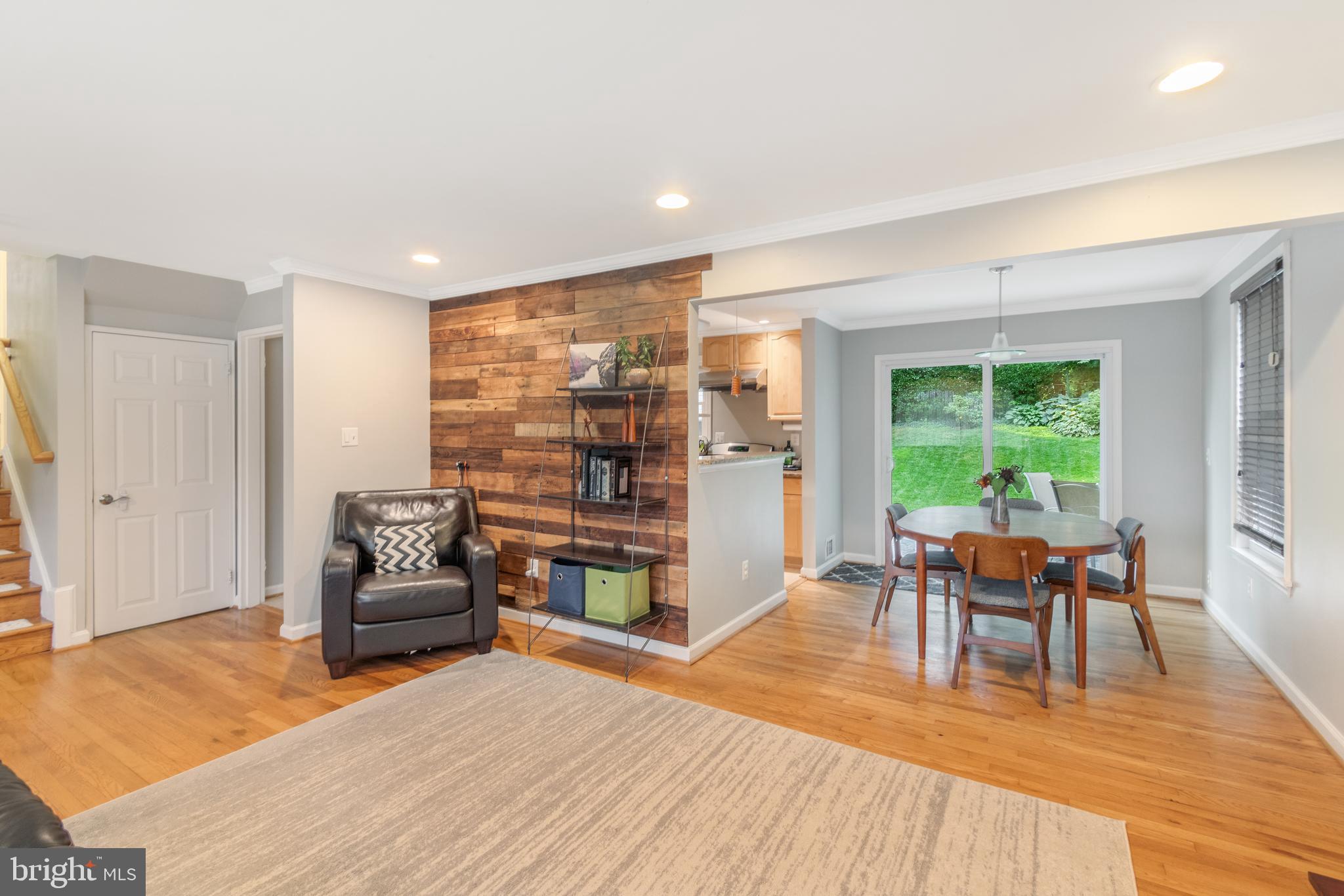 WHEATON WOODS - Residential