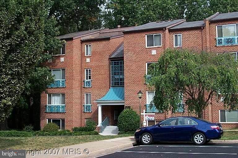 HUNTERS WOODS VILLAGE - Residential Lease