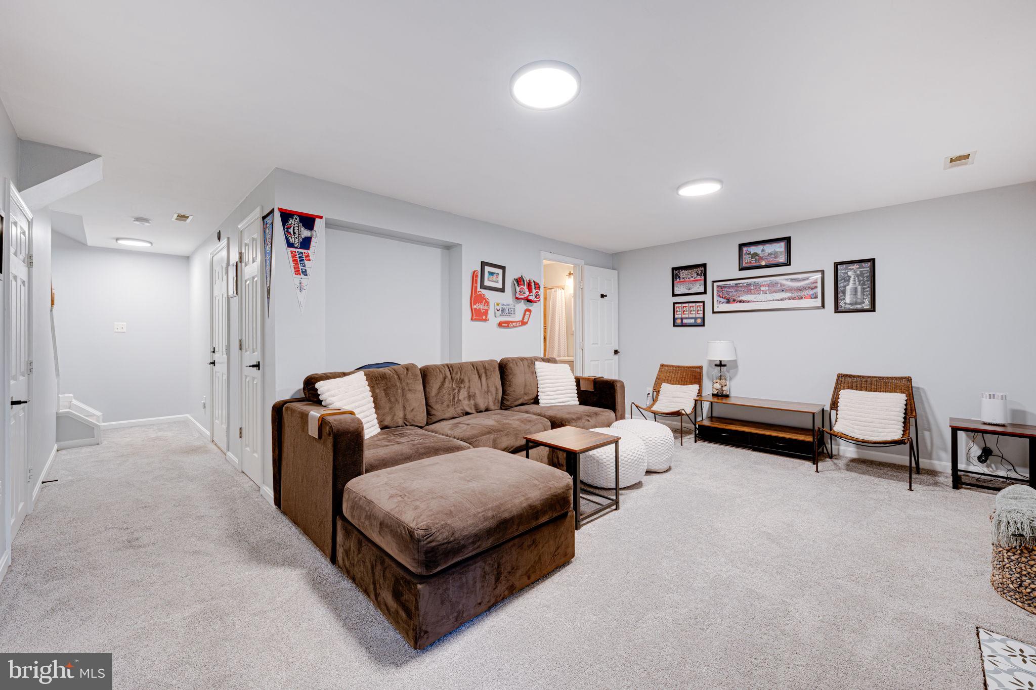 NORTH HART RUN - Residential