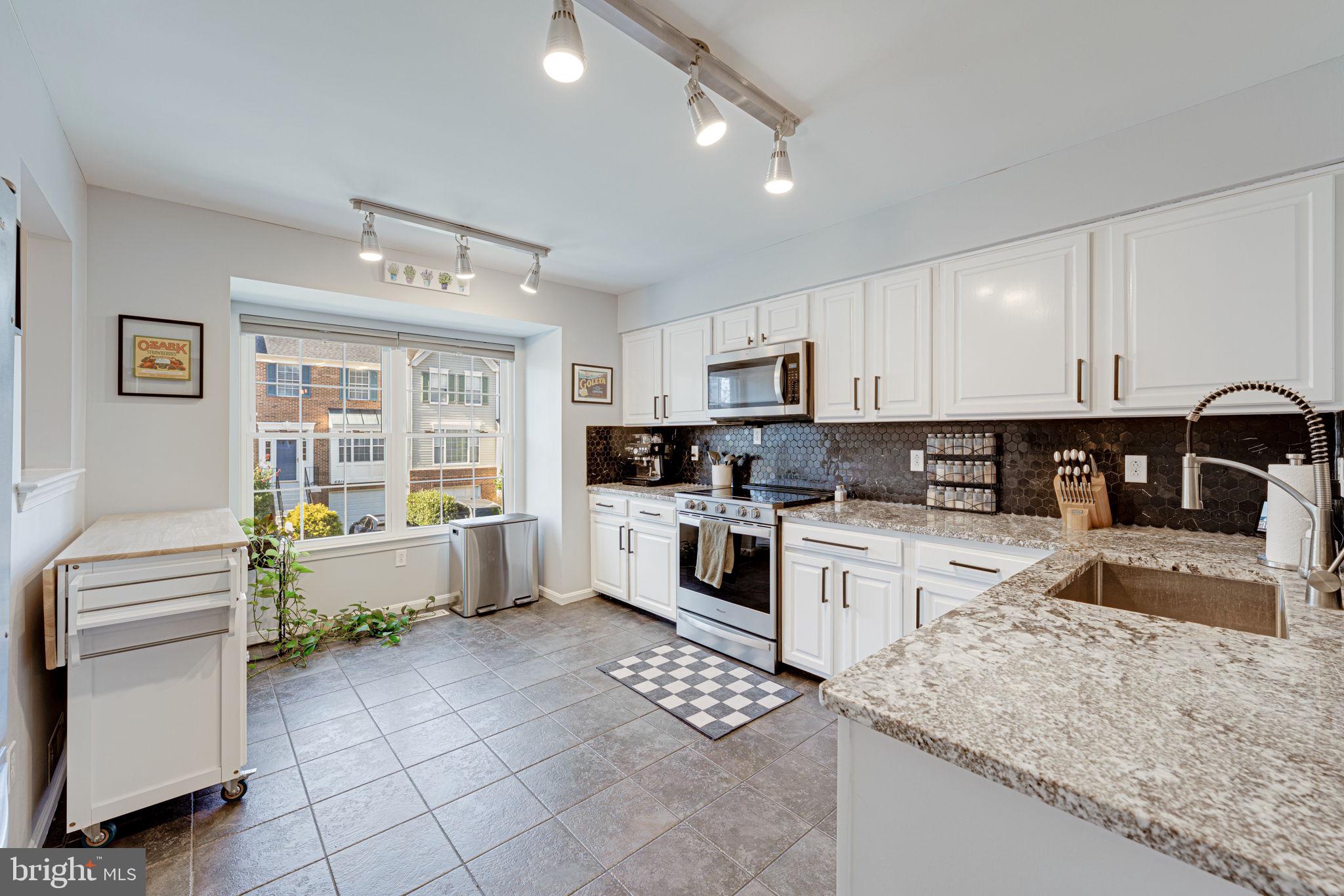 NORTH HART RUN - Residential