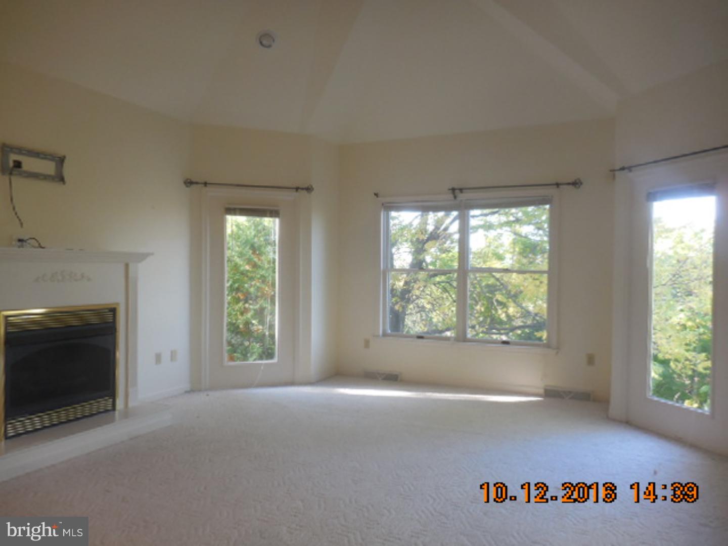 LONGVUE ESTATES - Residential