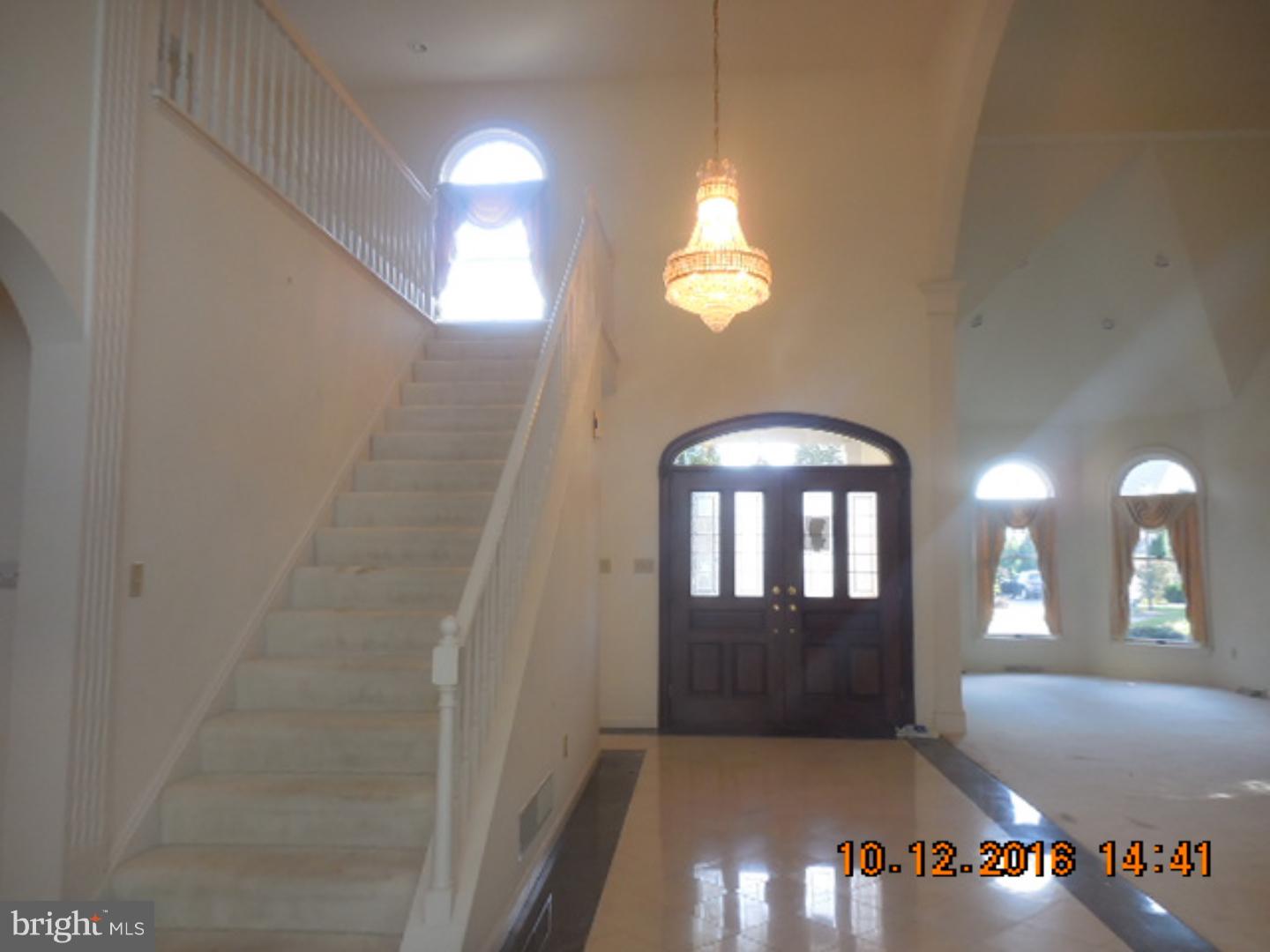 LONGVUE ESTATES - Residential