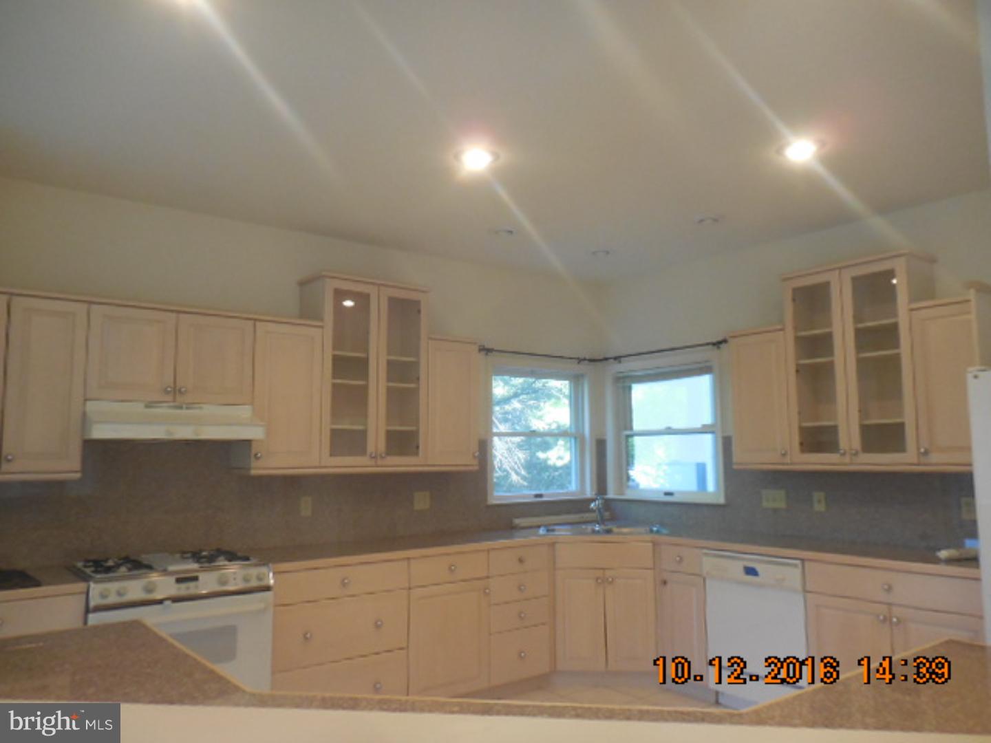 LONGVUE ESTATES - Residential